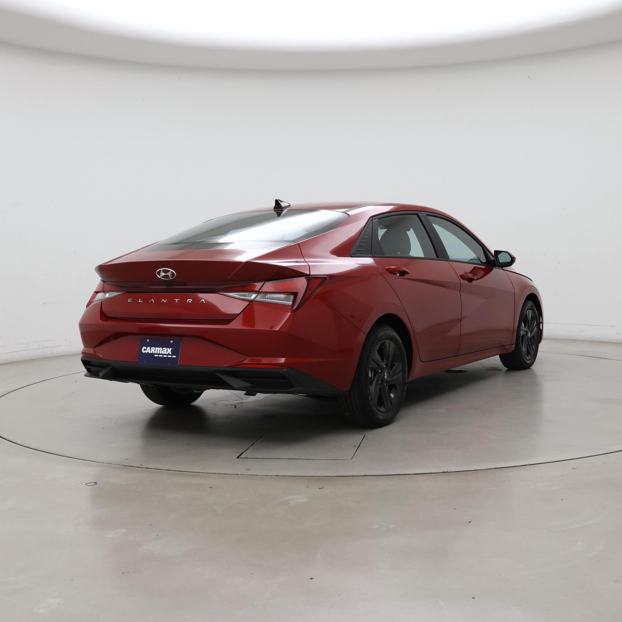 Thumbnail: 2023 Hyundai Elantra - 8