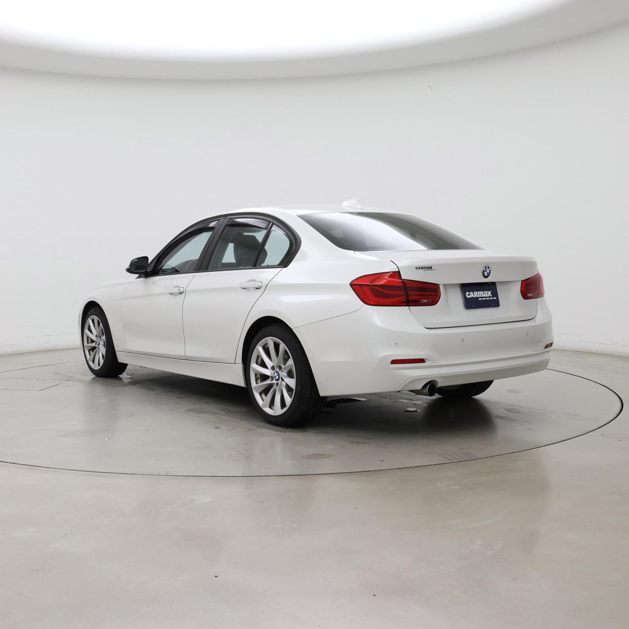 Thumbnail: 2018 BMW 3 Series - 2