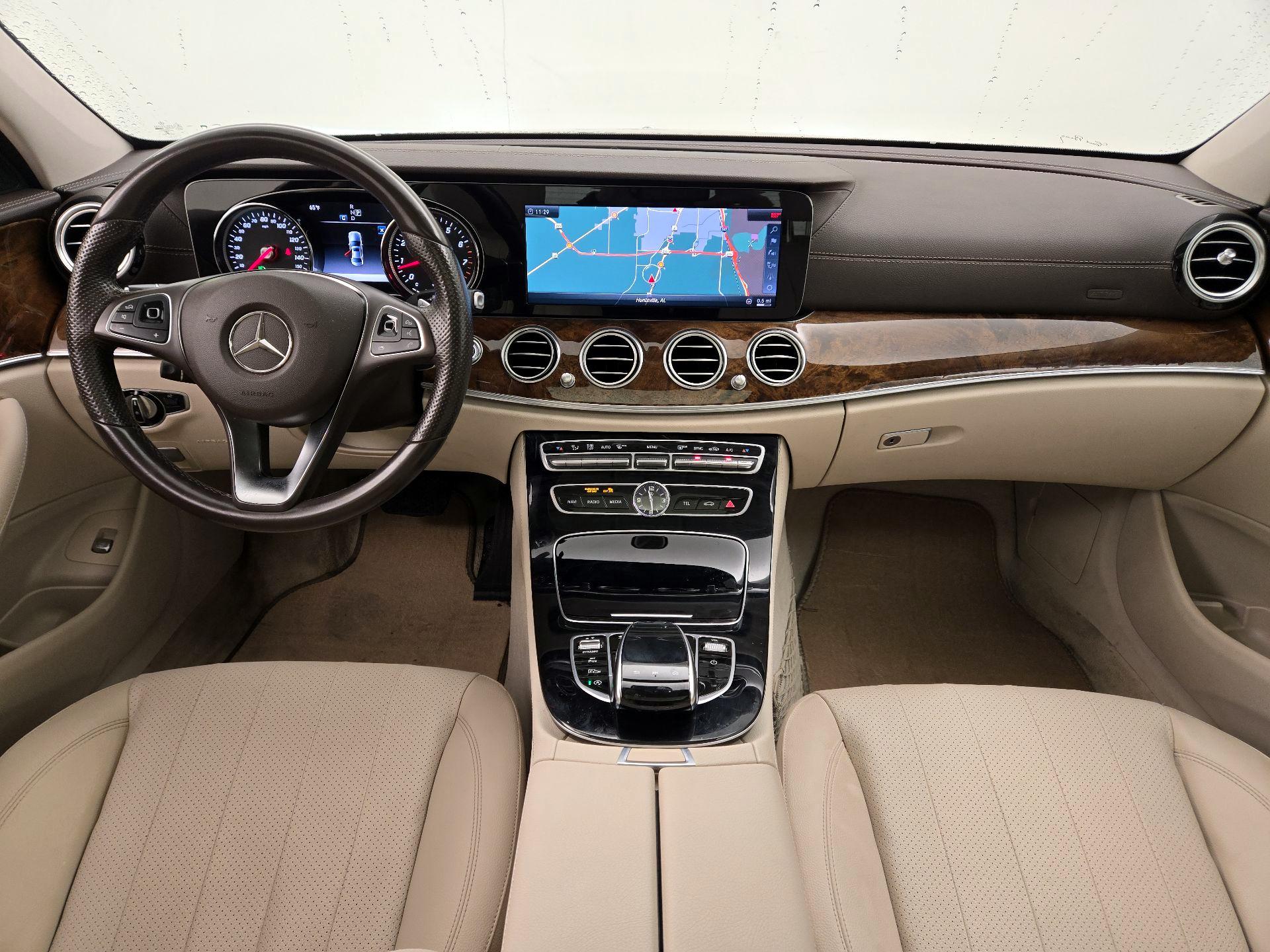 Thumbnail: 2018 Mercedes-Benz E-Class - 9