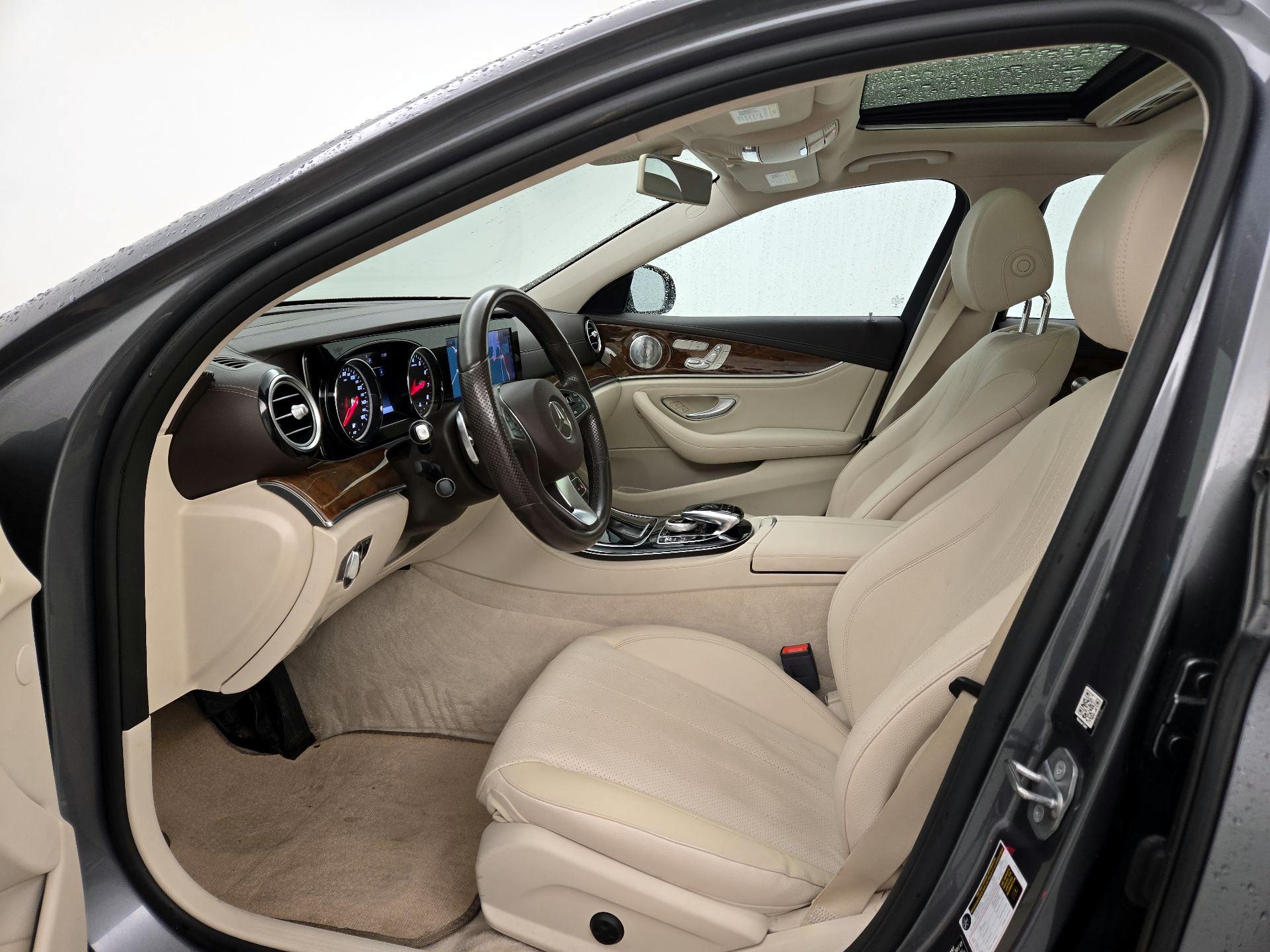 Thumbnail: 2018 Mercedes-Benz E-Class - 11