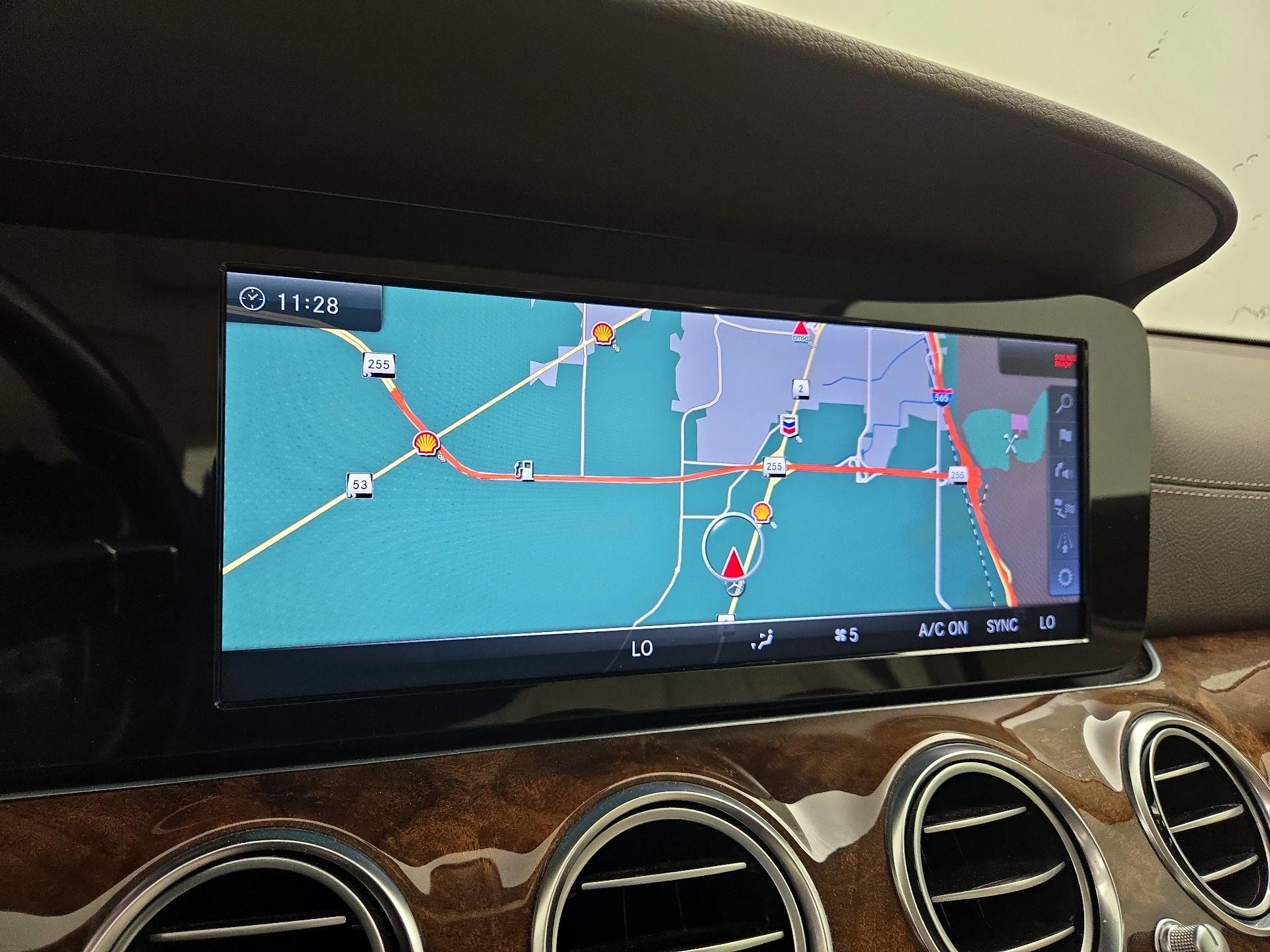 Thumbnail: 2018 Mercedes-Benz E-Class - 14