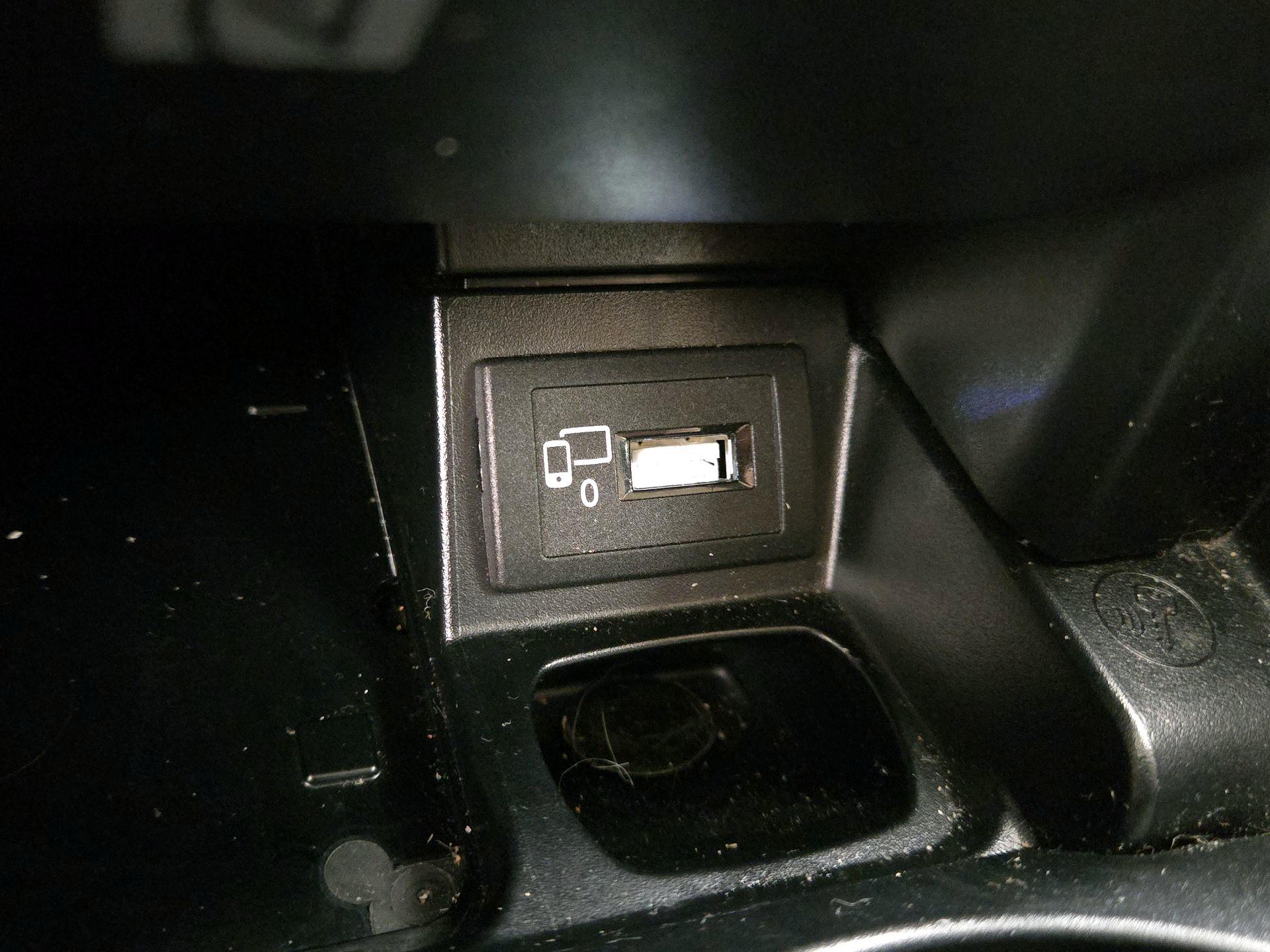 Thumbnail: 2018 Mercedes-Benz E-Class - 19