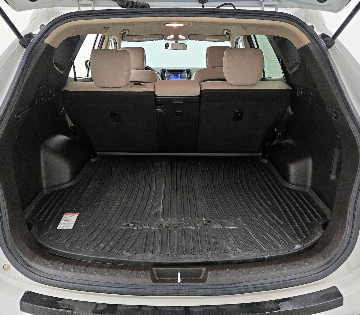 Trunk/Cargo (Seats Up)