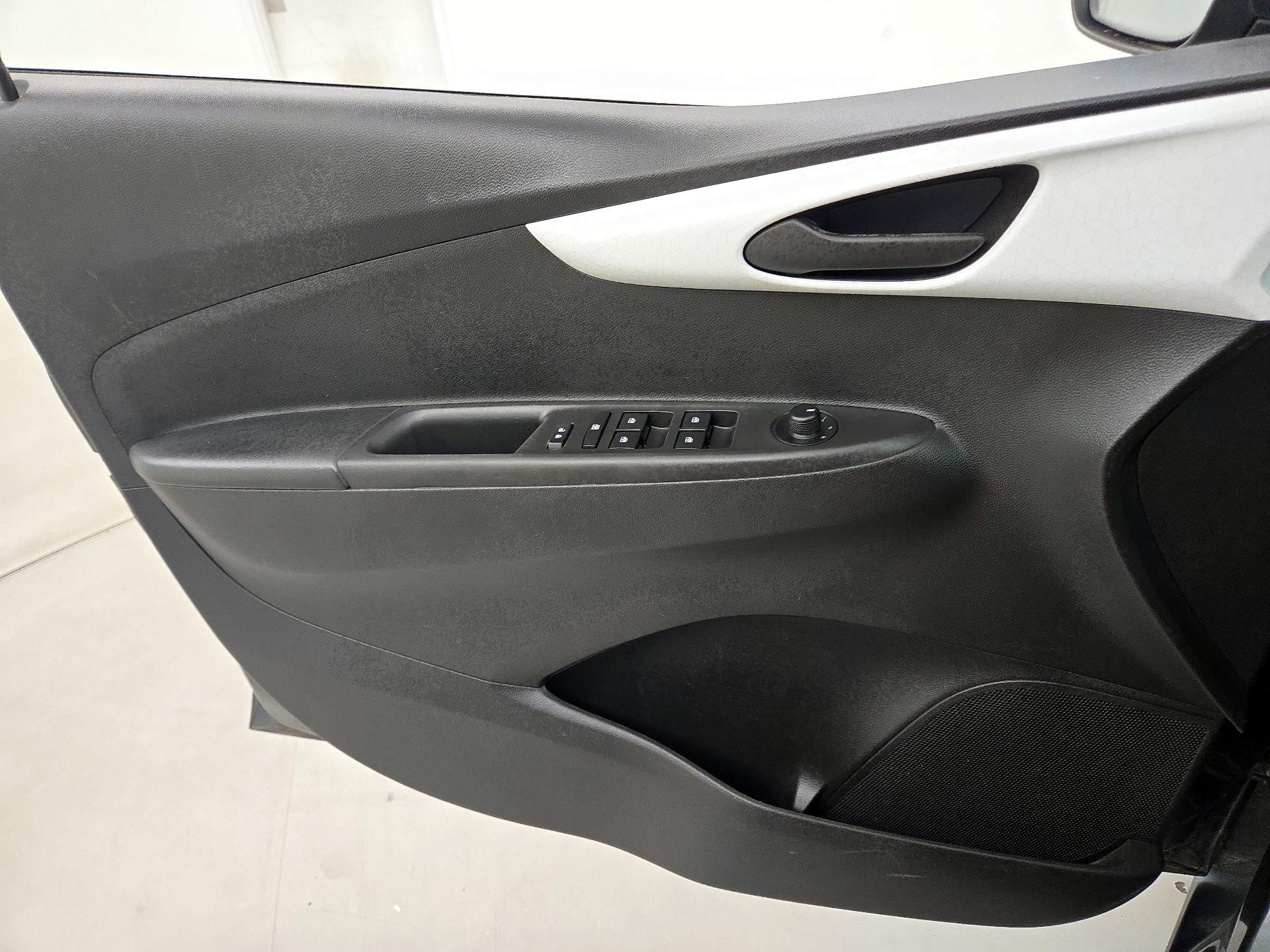 Thumbnail: 2017 Chevrolet Spark - 12