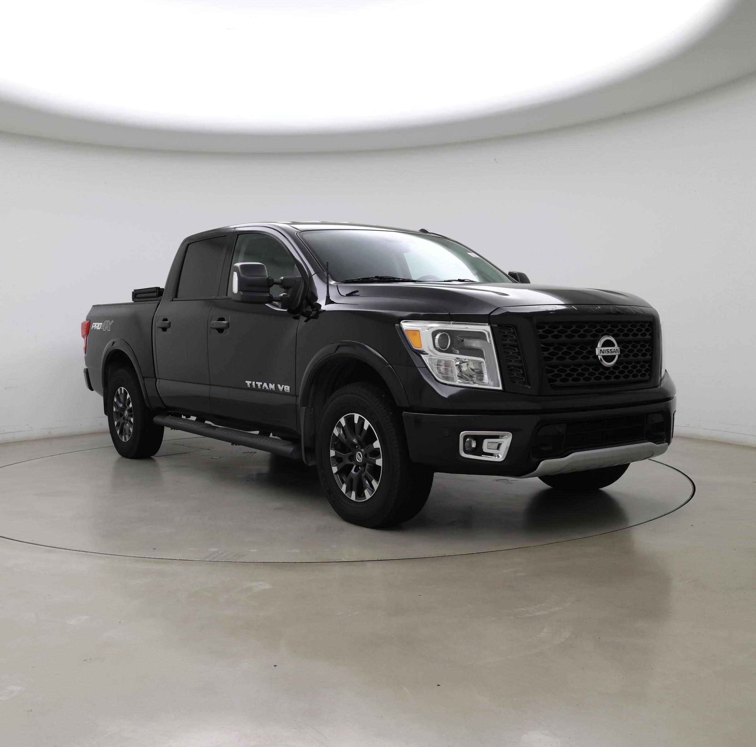 2018 Nissan Titan PRO-4X Crew Cab 4WD