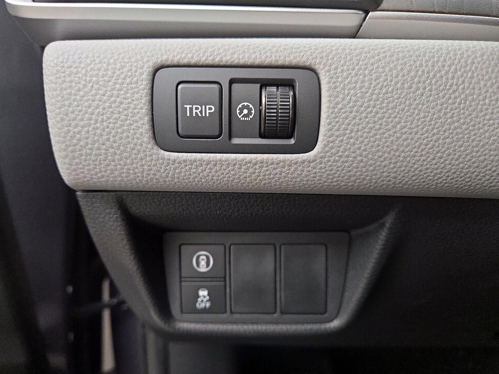 Thumbnail: 2018 Honda Accord - 13