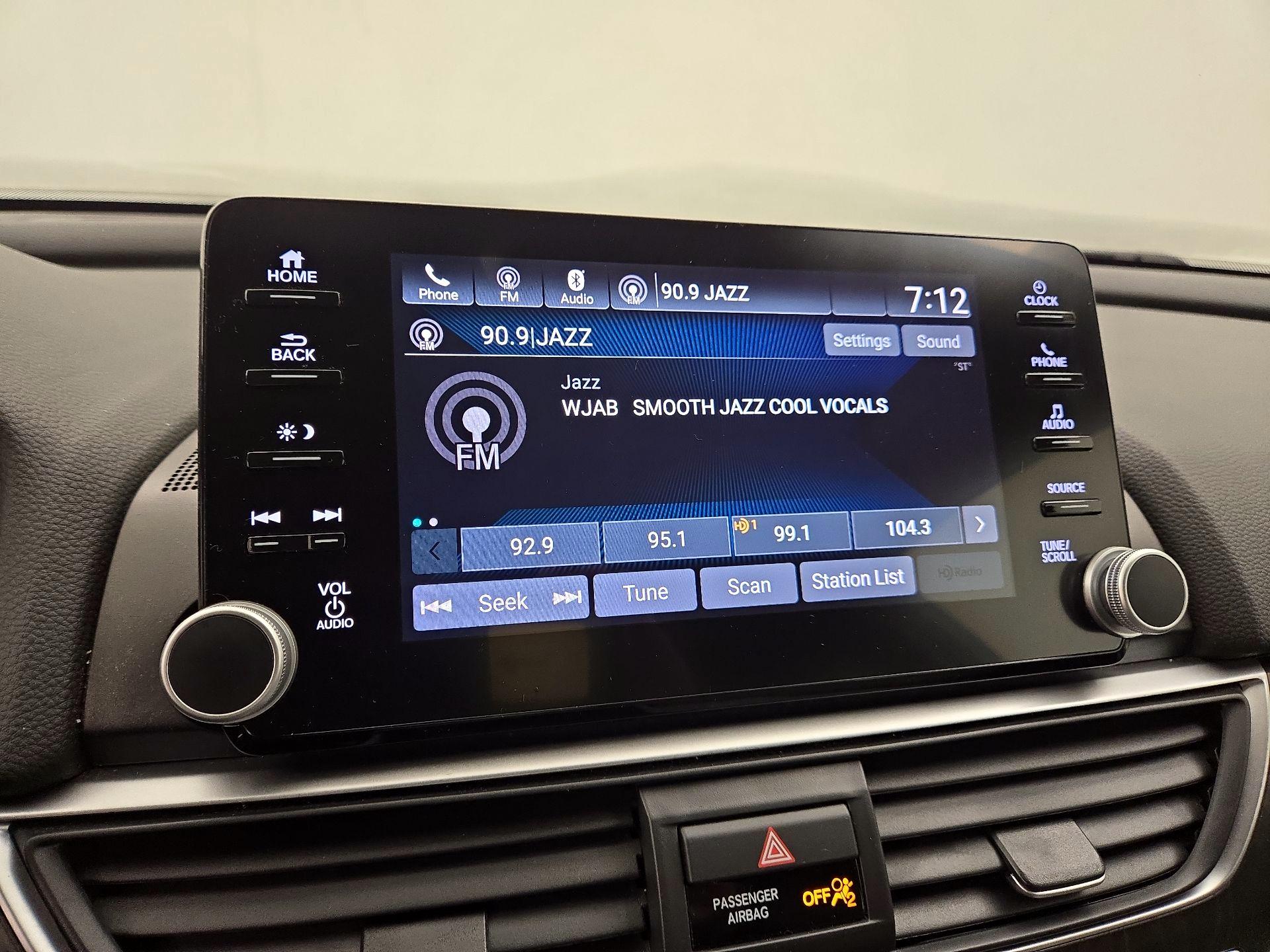 Thumbnail: 2018 Honda Accord - 15