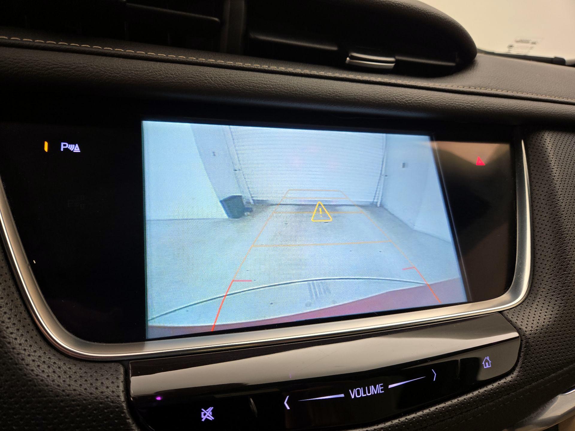 Thumbnail: 2019 Cadillac XT5 - 14