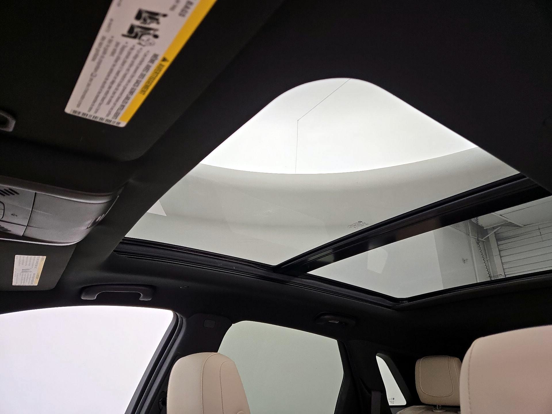 Thumbnail: 2019 Cadillac XT5 - 19