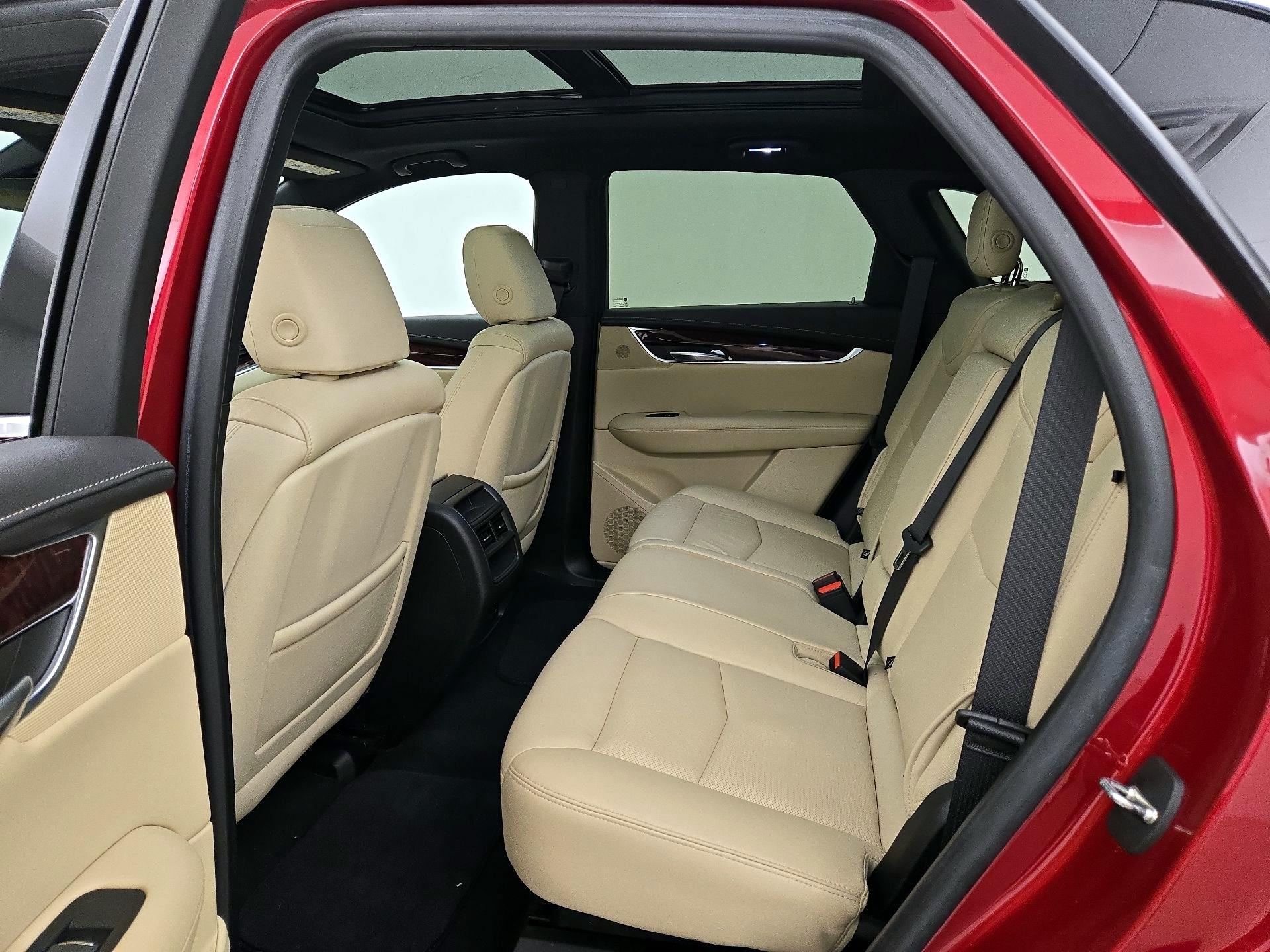 Thumbnail: 2019 Cadillac XT5 - 20