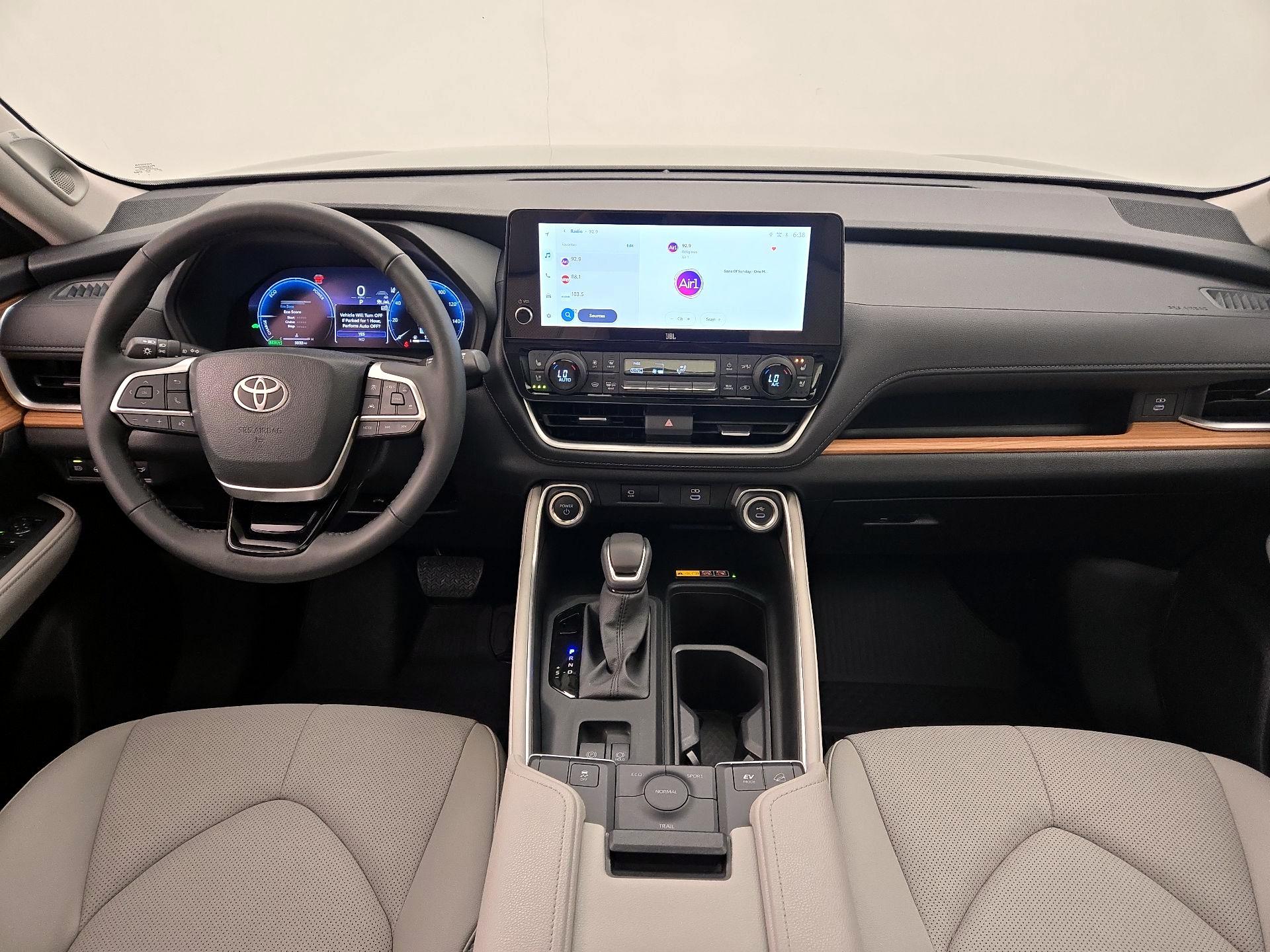 Thumbnail: 2026 Toyota Highlander - 9