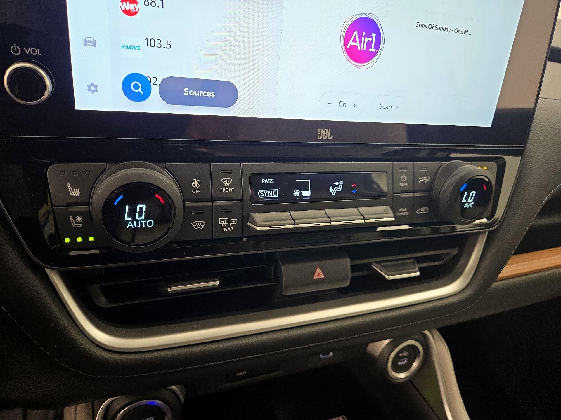 Thumbnail: 2026 Toyota Highlander - 16