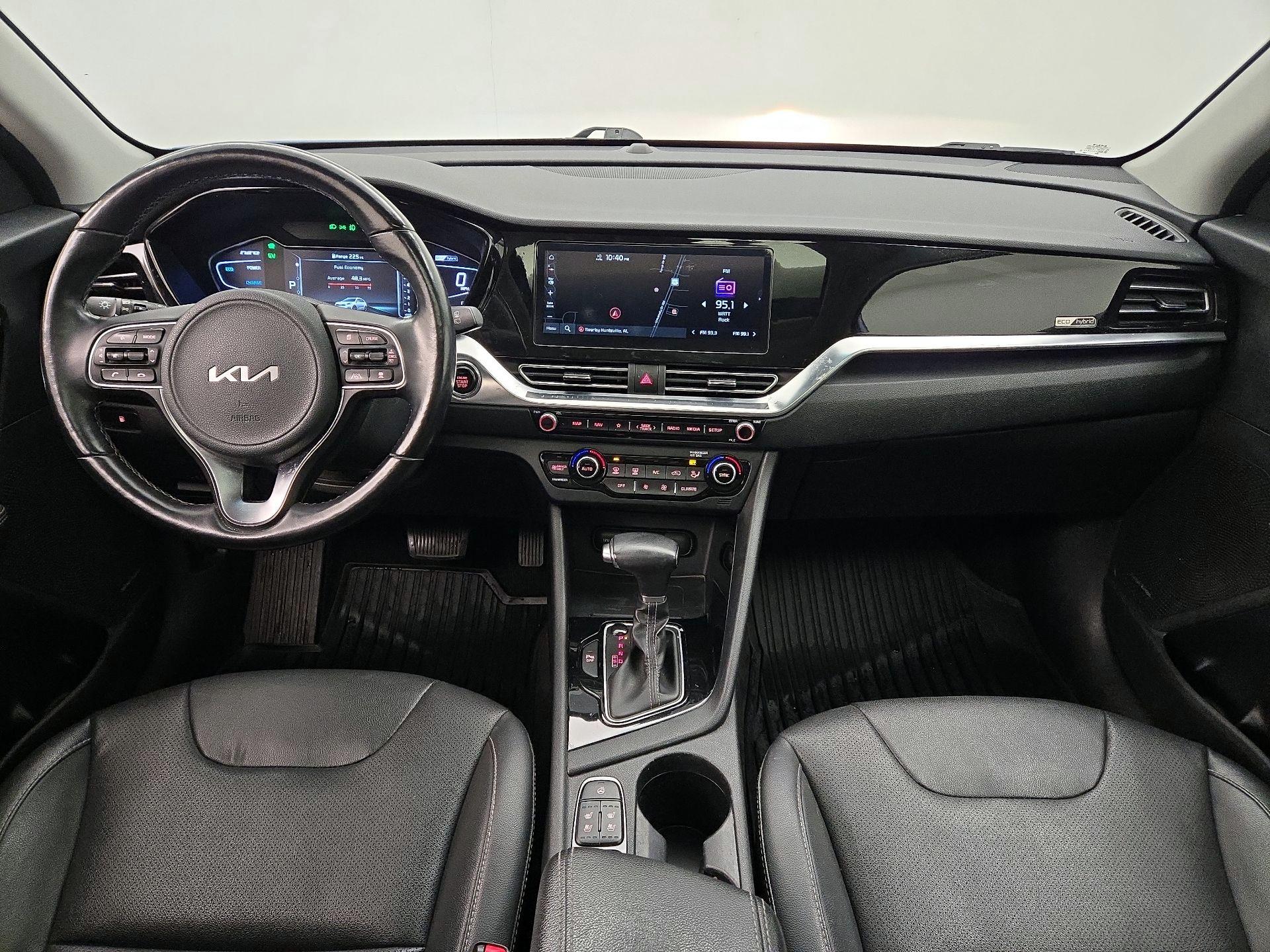 Thumbnail: 2022 Kia Niro - 9