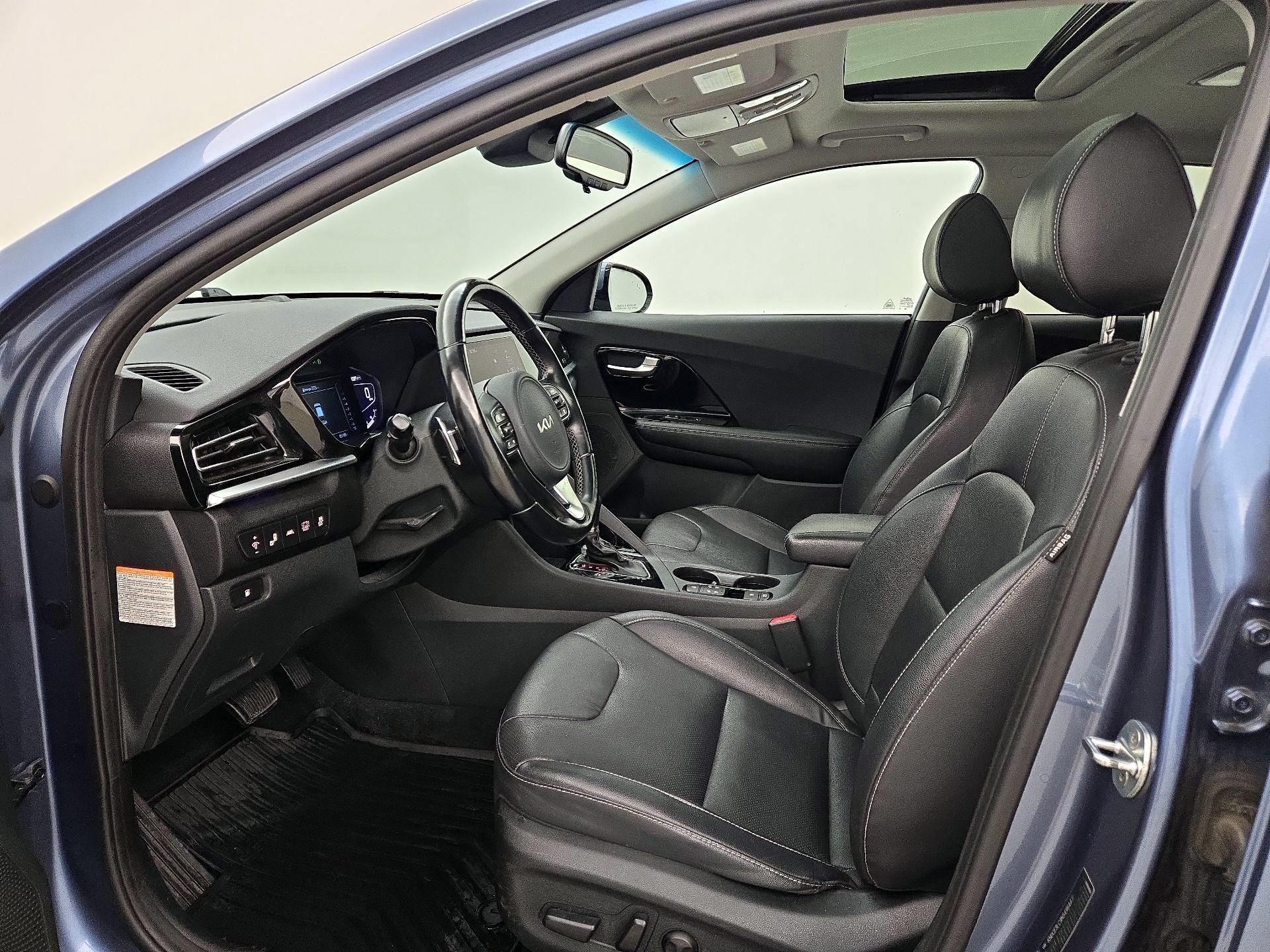 Thumbnail: 2022 Kia Niro - 11