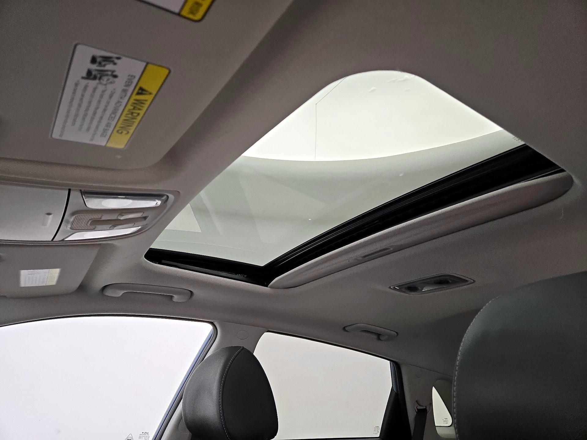 Thumbnail: 2022 Kia Niro - 20