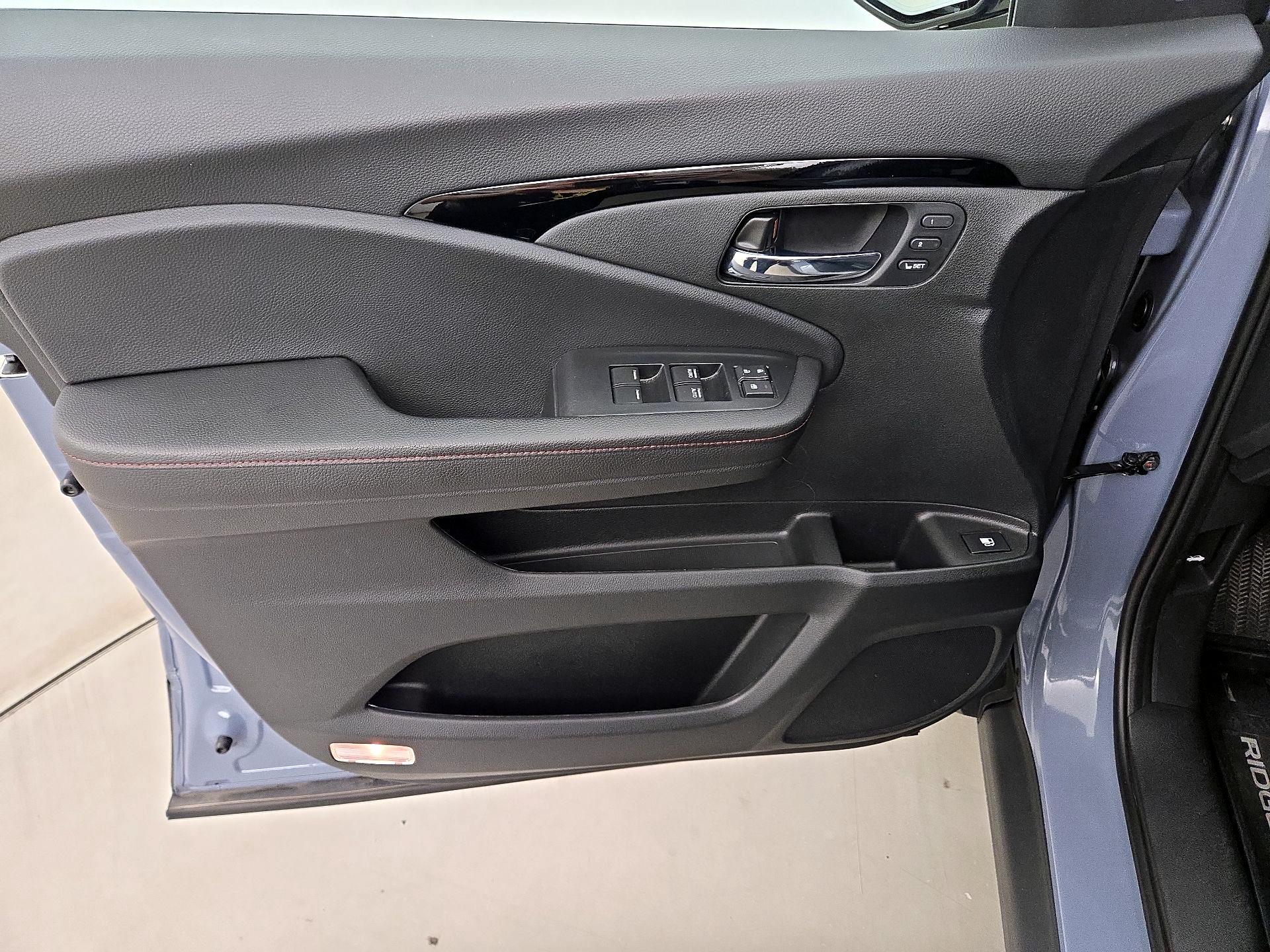 Thumbnail: 2025 Honda Ridgeline - 12