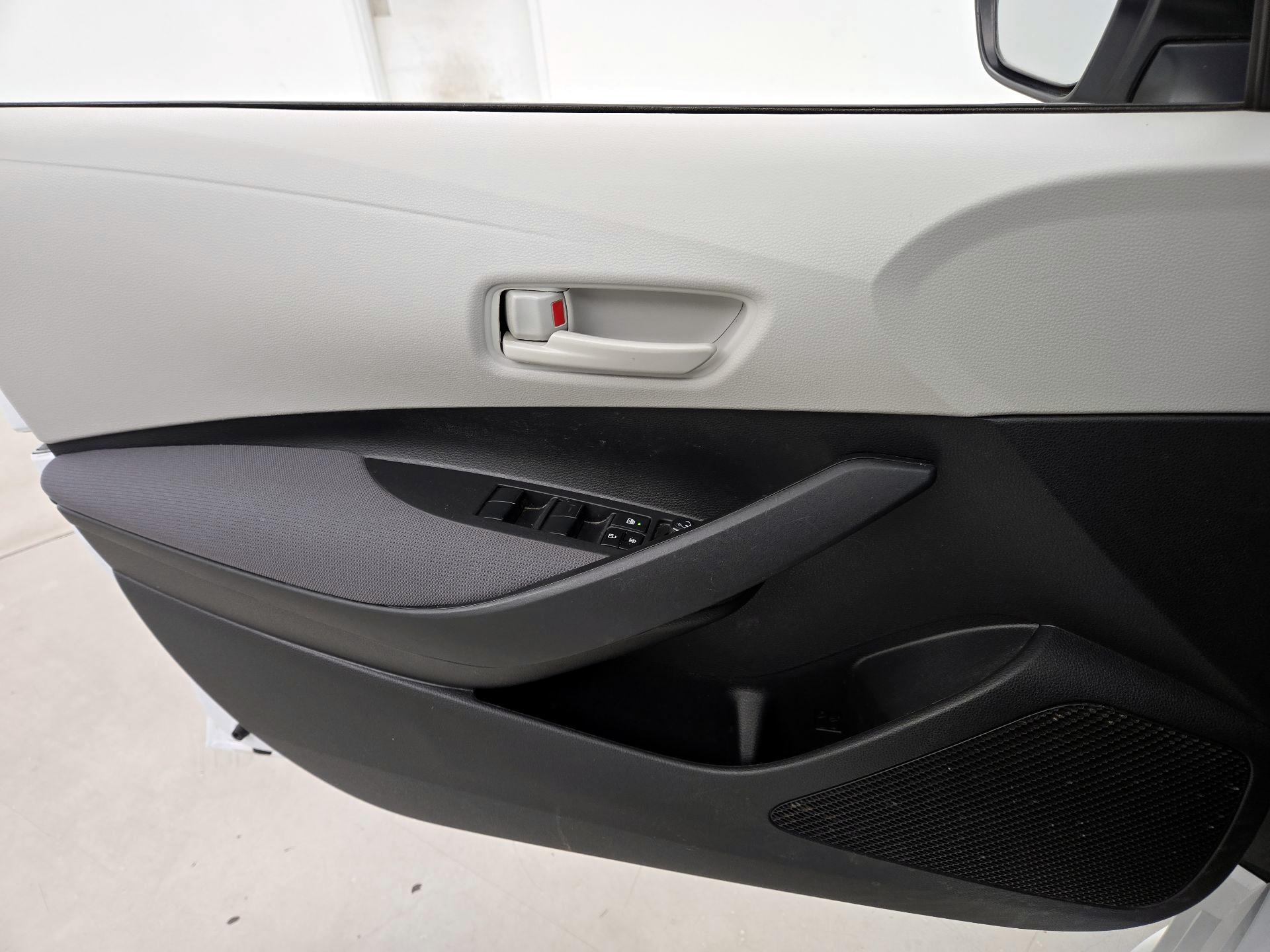 Thumbnail: 2023 Toyota Corolla - 12