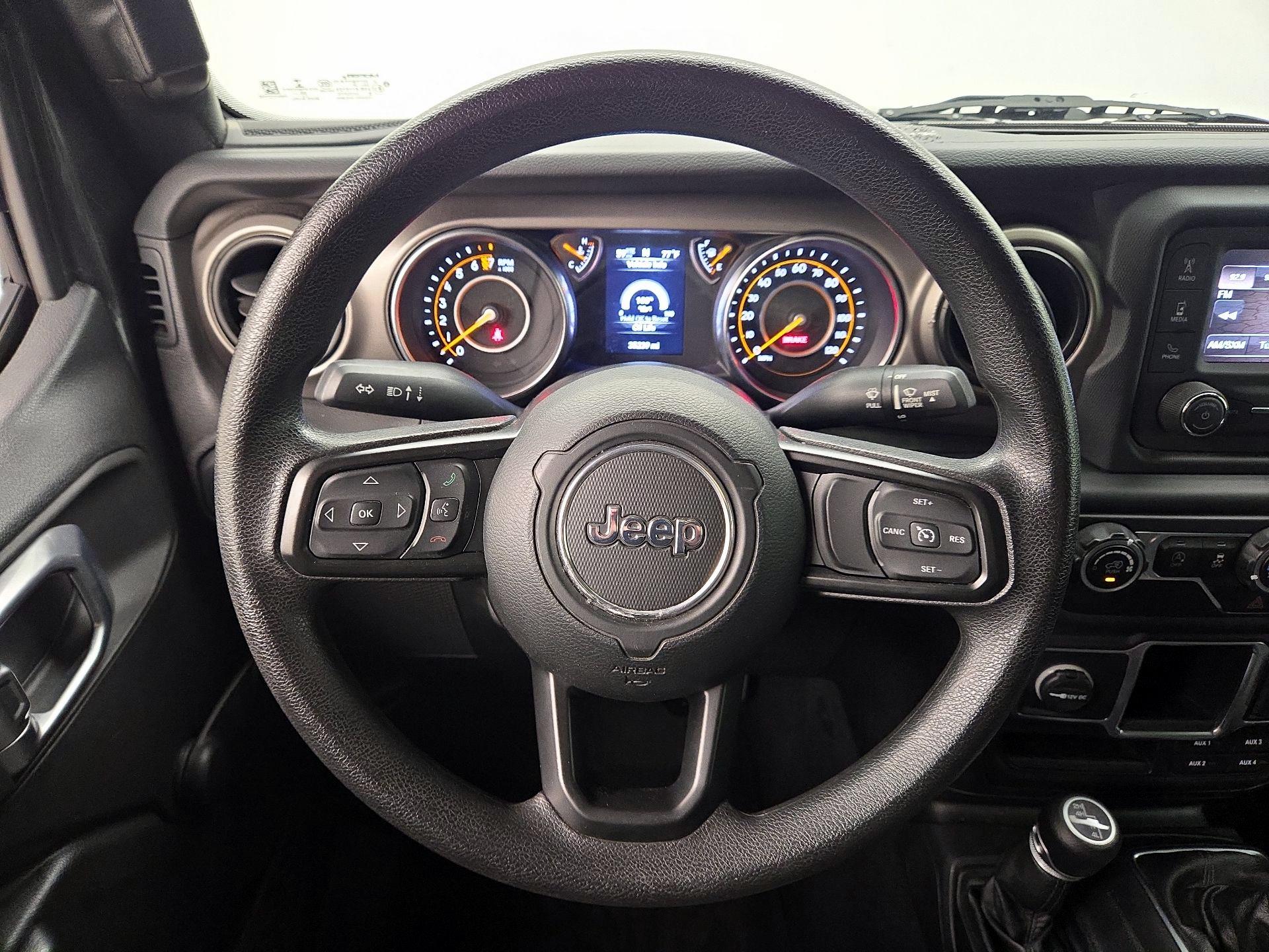 Thumbnail: 2021 Jeep Gladiator - 10