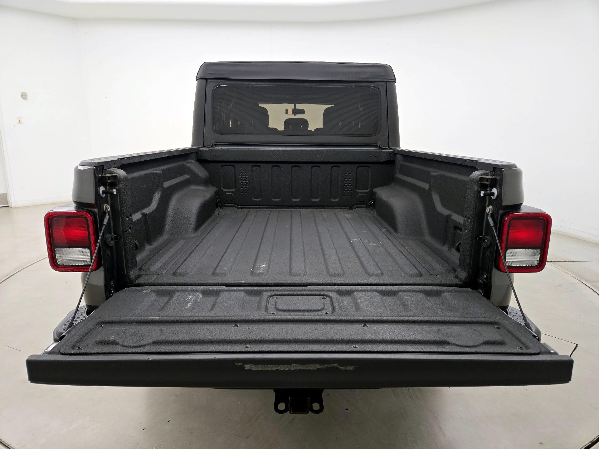 Thumbnail: 2021 Jeep Gladiator - 20