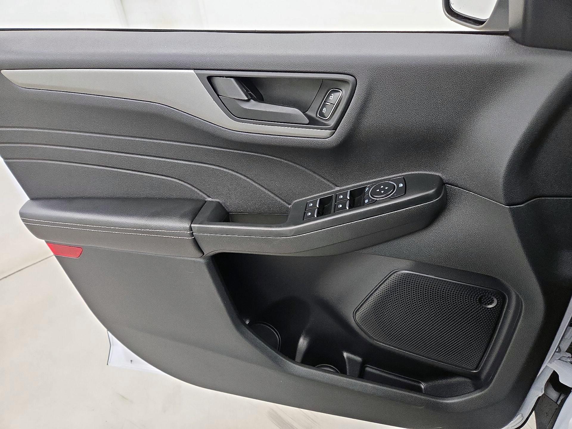 Thumbnail: 2023 Ford Escape - 12