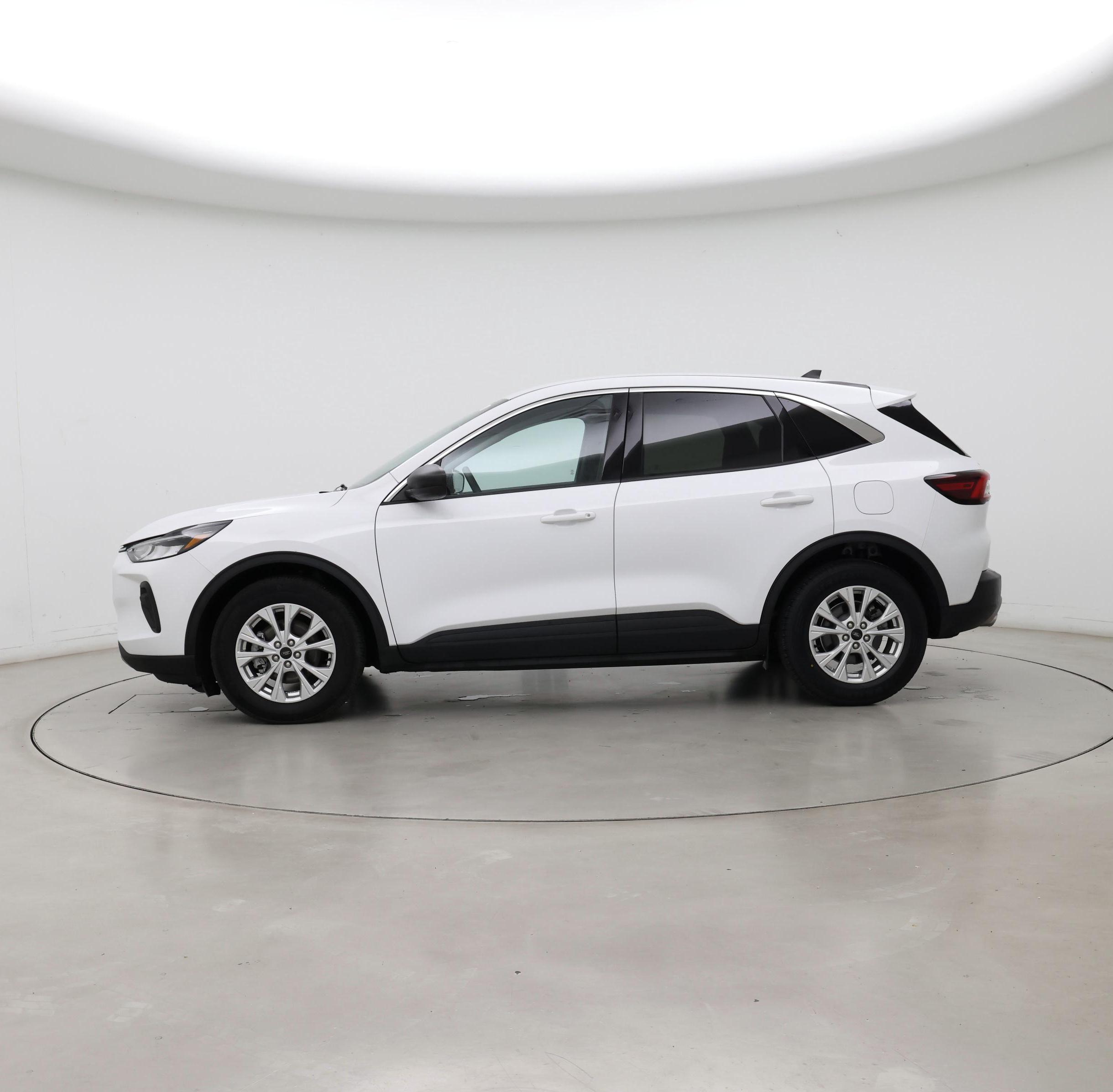 Thumbnail: 2023 Ford Escape - 3