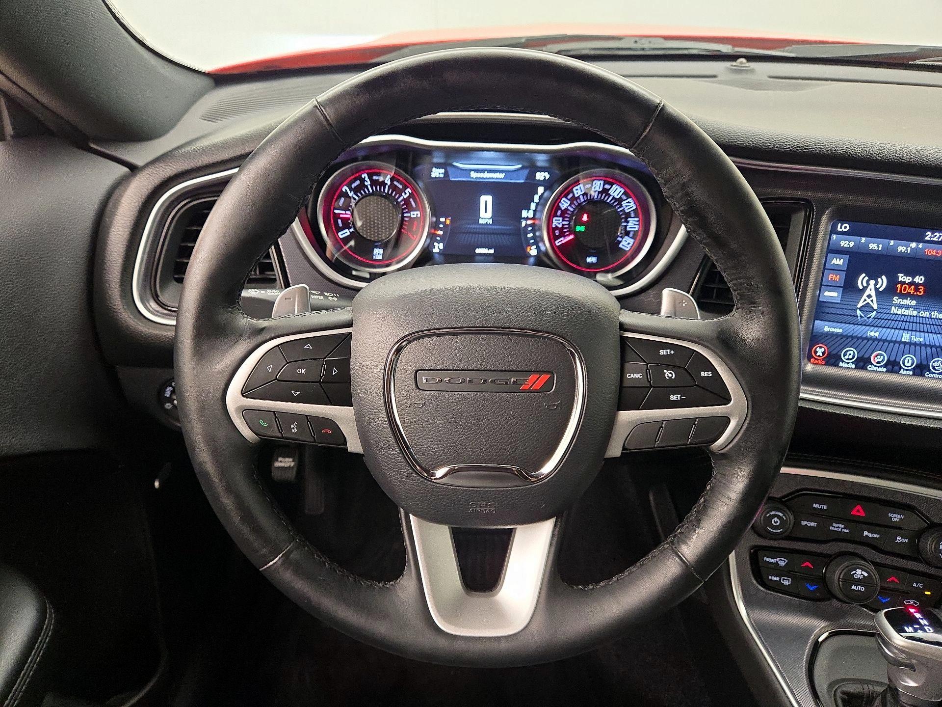 Thumbnail: 2017 Dodge Challenger - 10