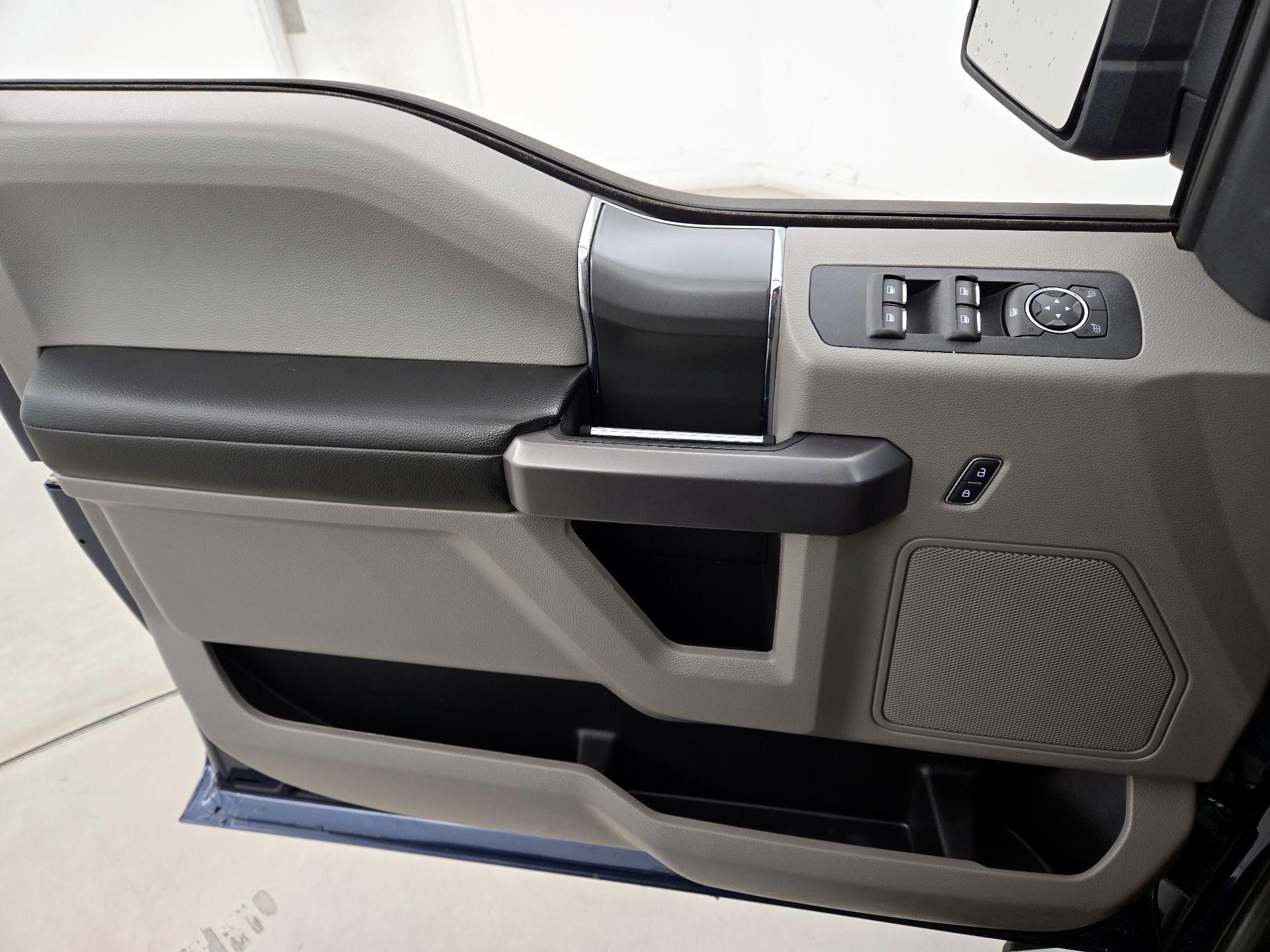 Thumbnail: 2019 Ford F-150 - 12