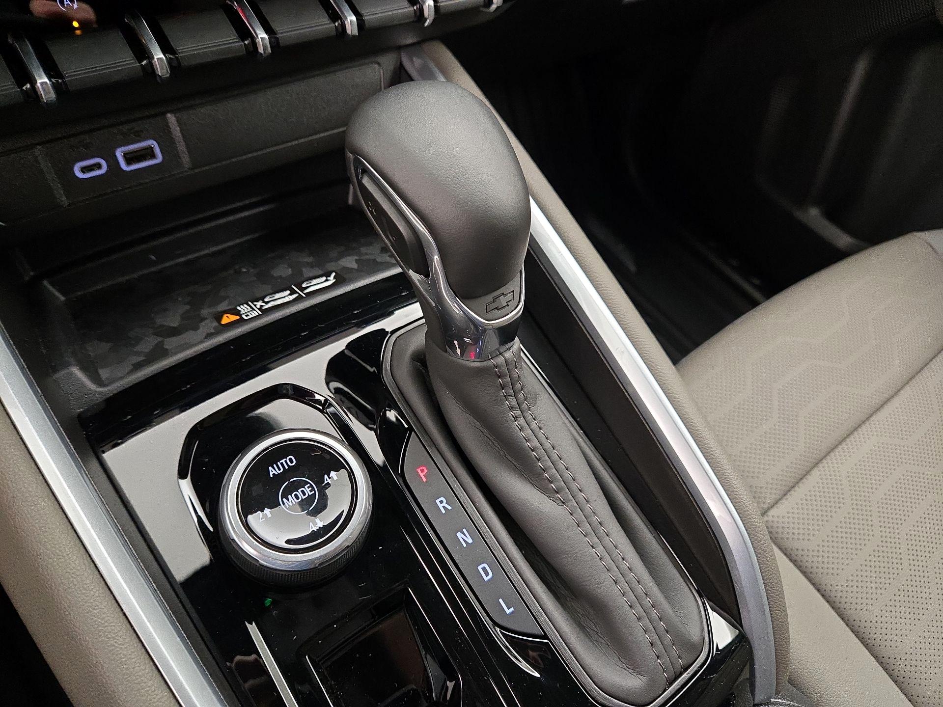 Thumbnail: 2026 Chevrolet Colorado - 17