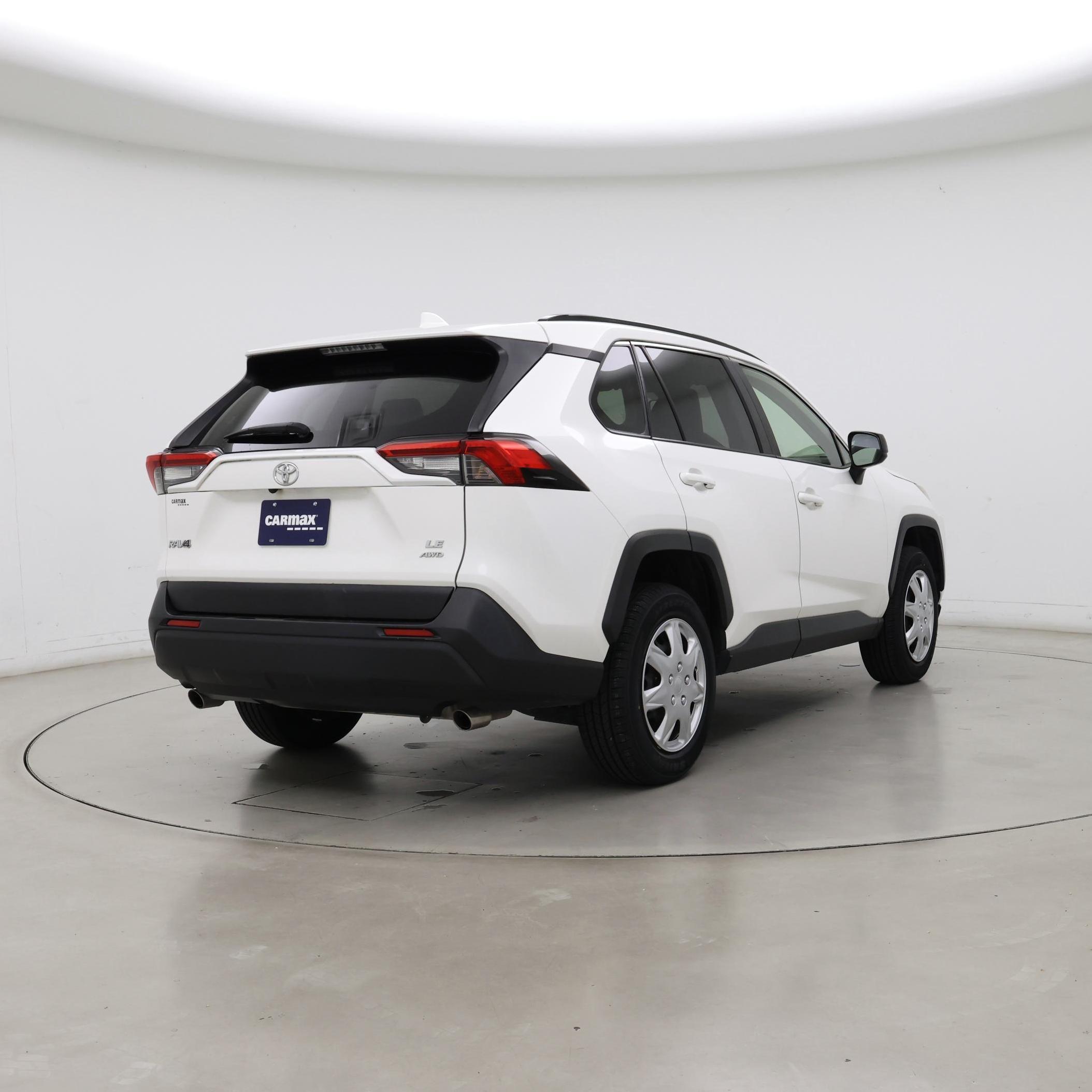 Thumbnail: 2019 Toyota RAV4 - 8