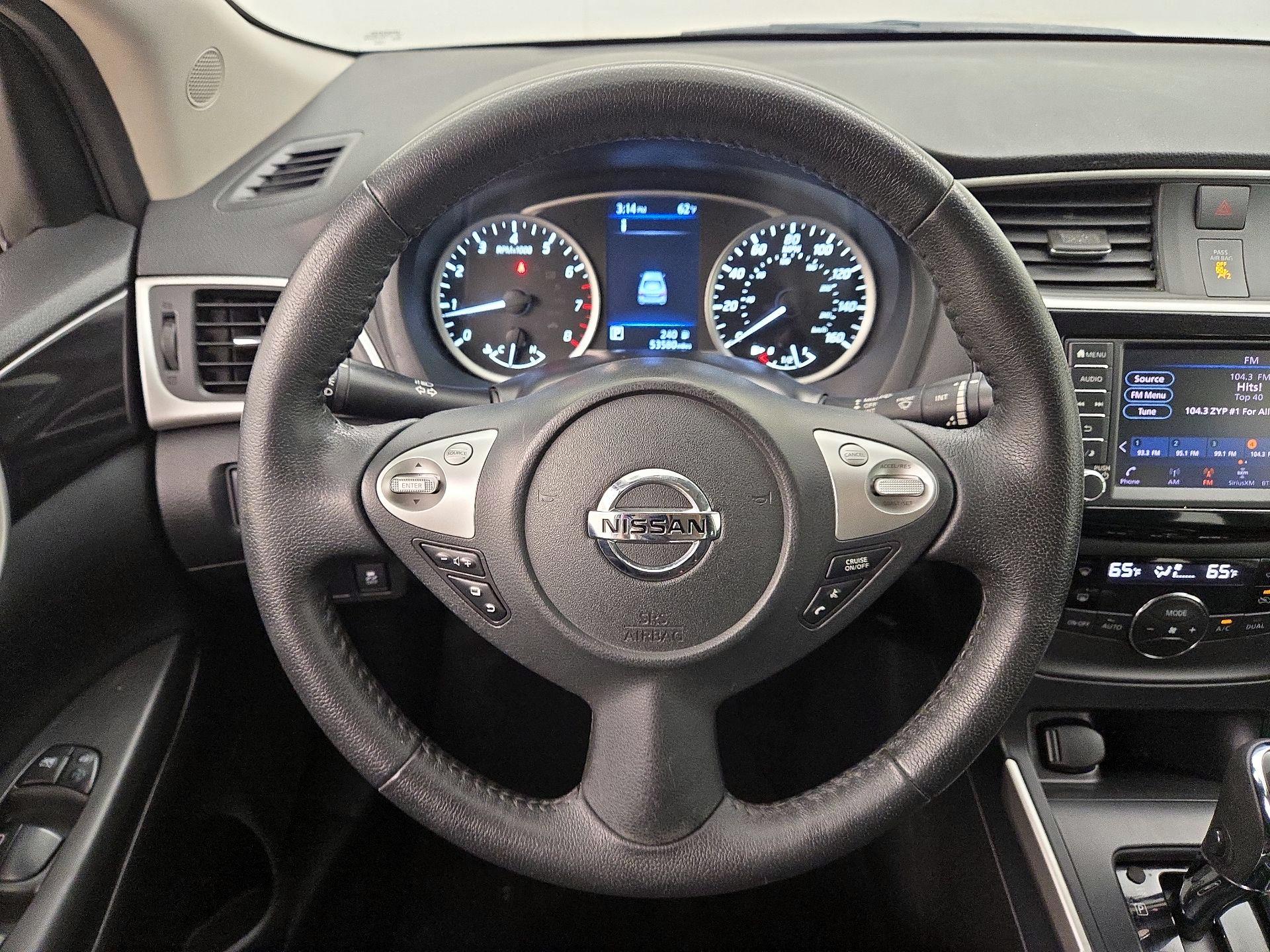 Thumbnail: 2019 Nissan Sentra - 10