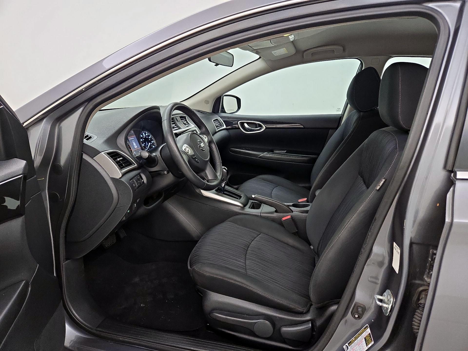 Thumbnail: 2019 Nissan Sentra - 11