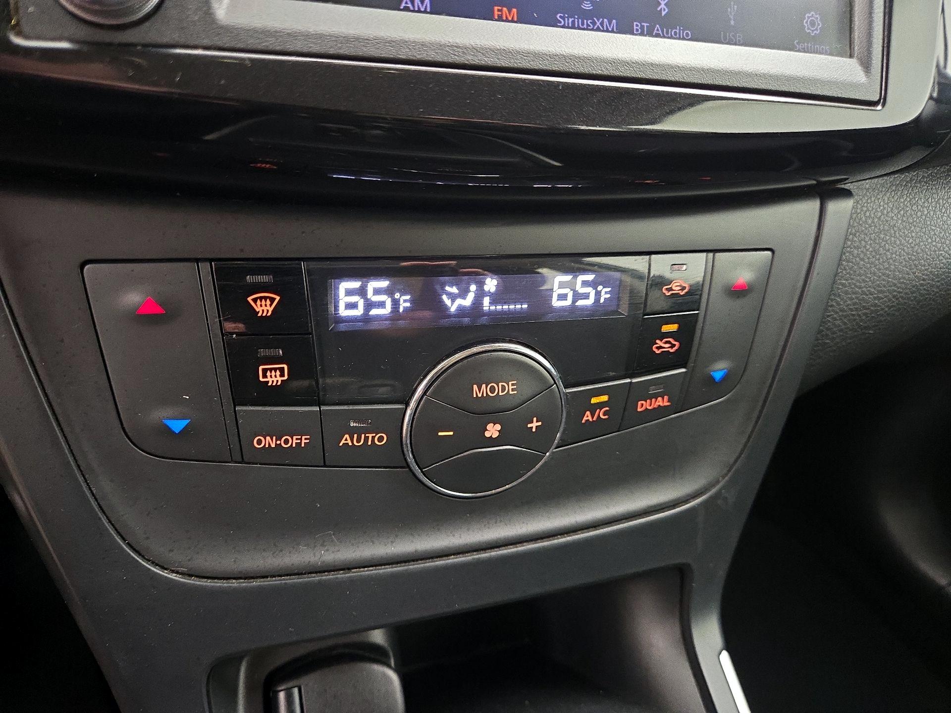 Thumbnail: 2019 Nissan Sentra - 16