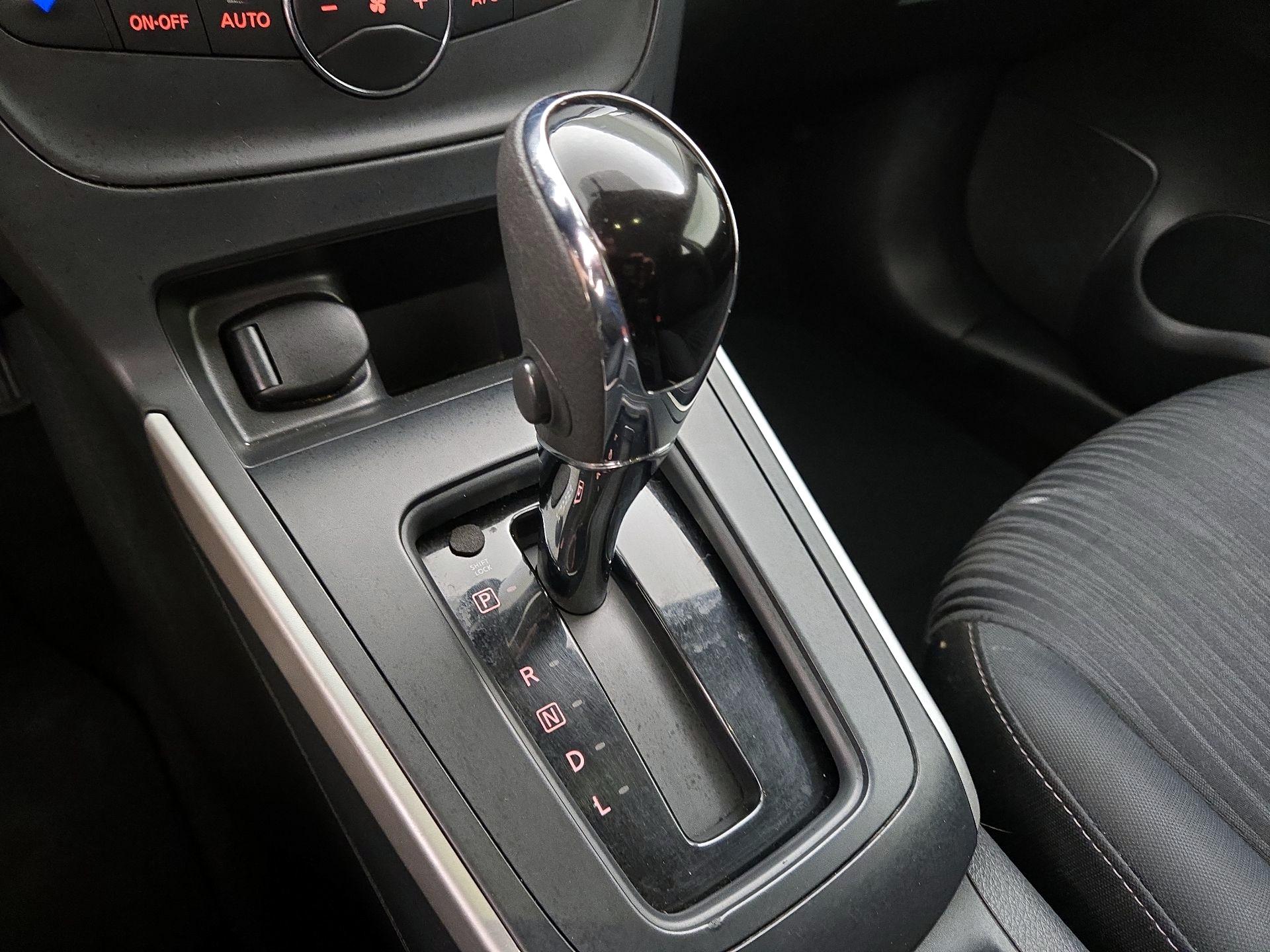 Thumbnail: 2019 Nissan Sentra - 17