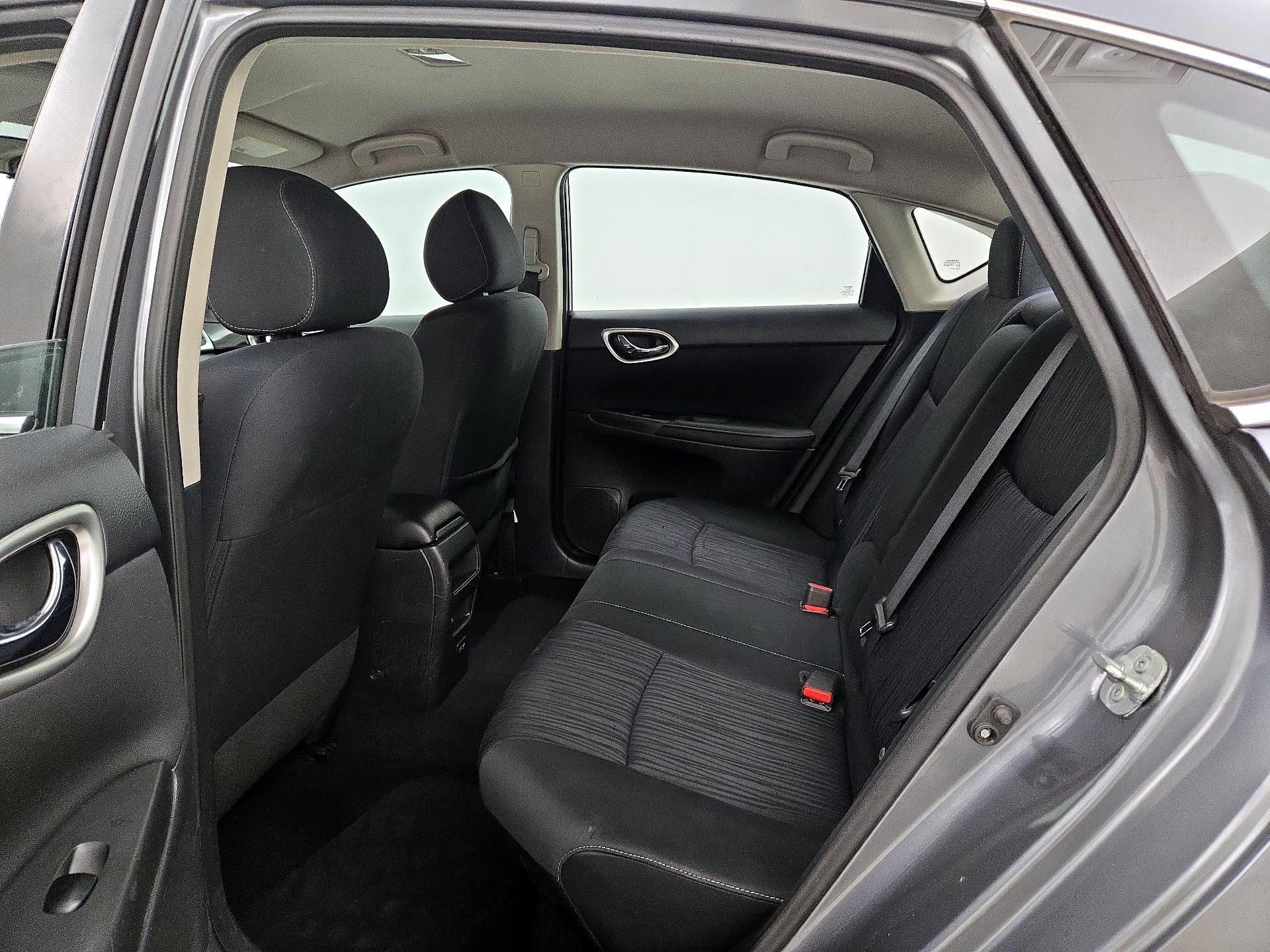 Thumbnail: 2019 Nissan Sentra - 19