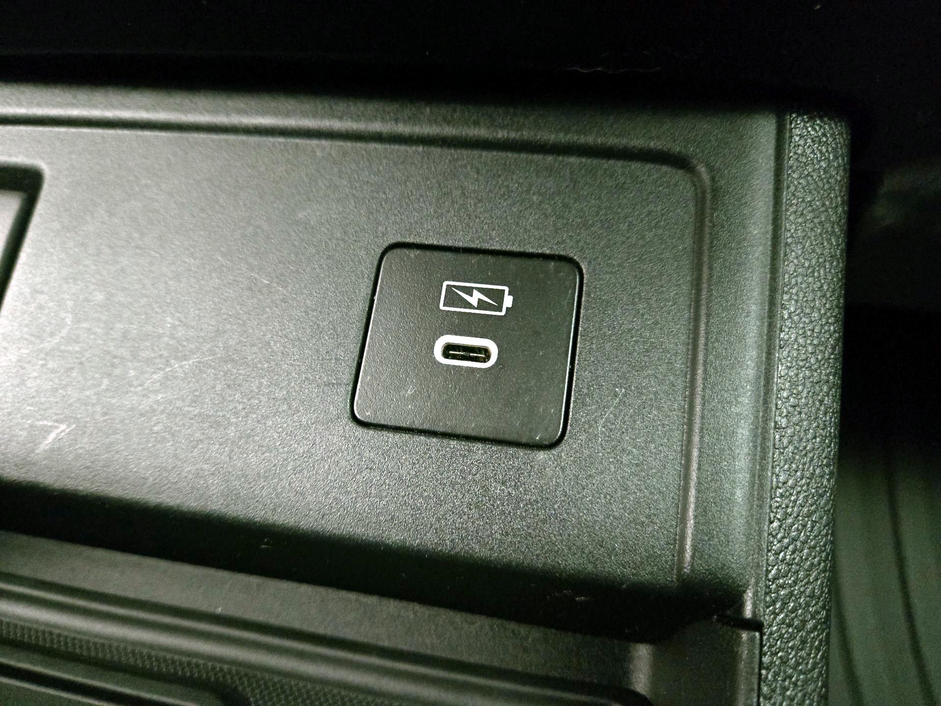 Thumbnail: 2022 Acura RDX - 19