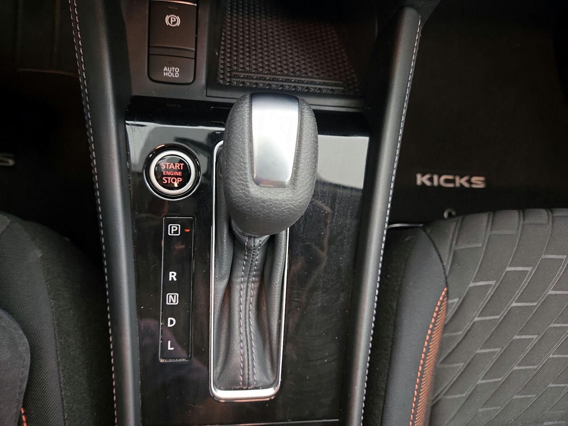 Thumbnail: 2022 Nissan Kicks - 17