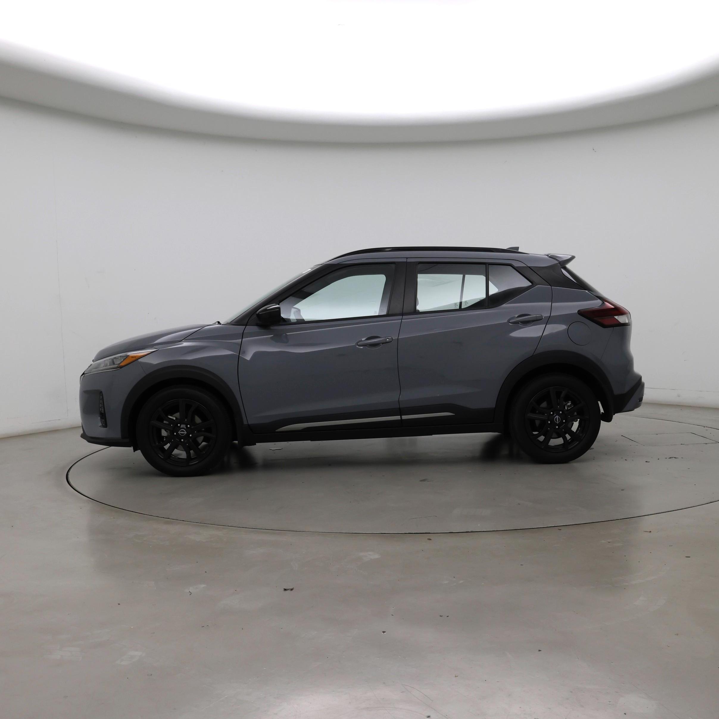 Thumbnail: 2022 Nissan Kicks - 3