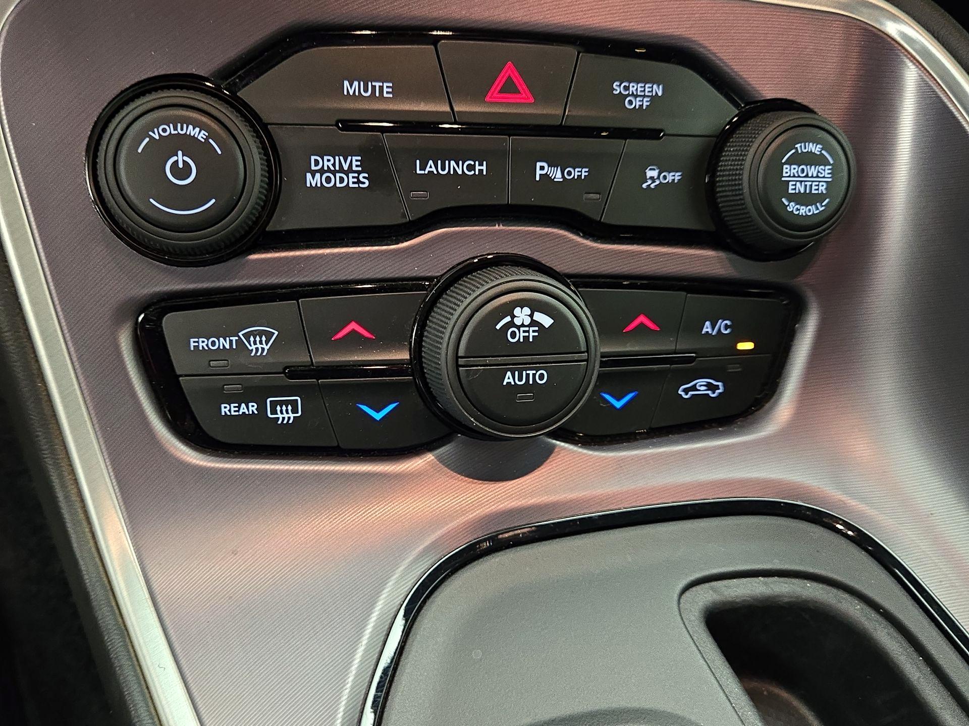 Thumbnail: 2019 Dodge Challenger - 17