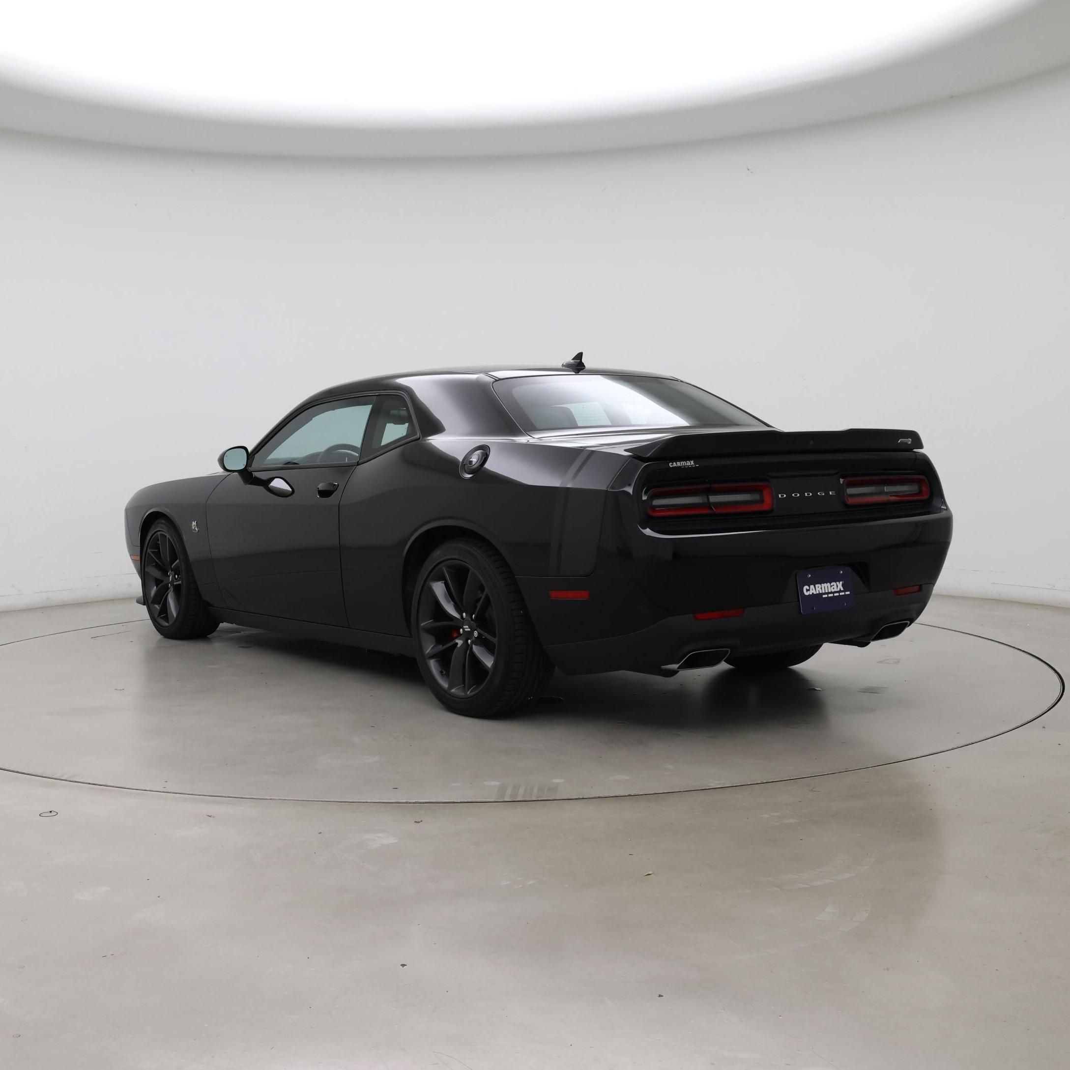 Thumbnail: 2019 Dodge Challenger - 2
