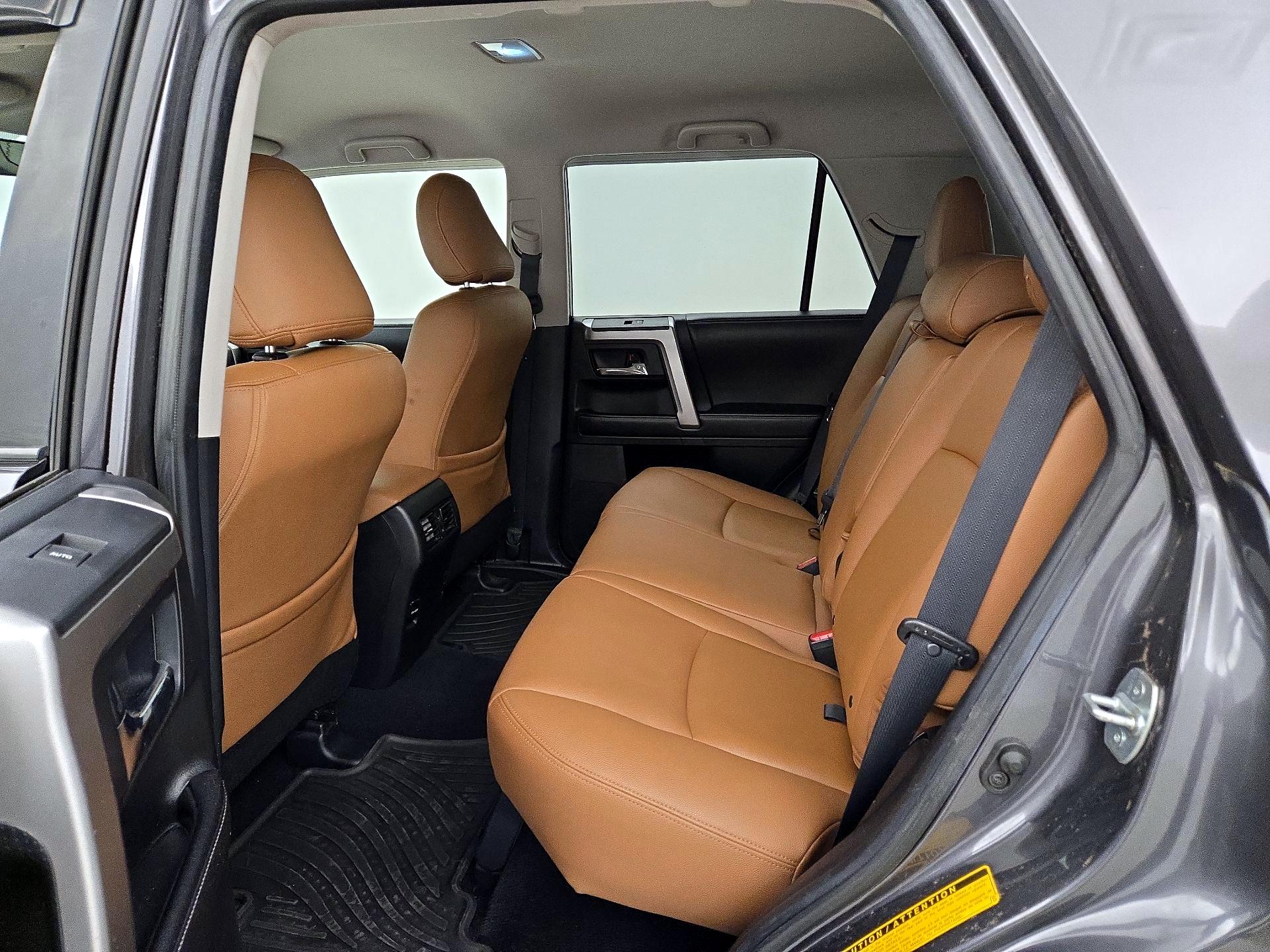 Thumbnail: 2016 Toyota 4Runner - 19