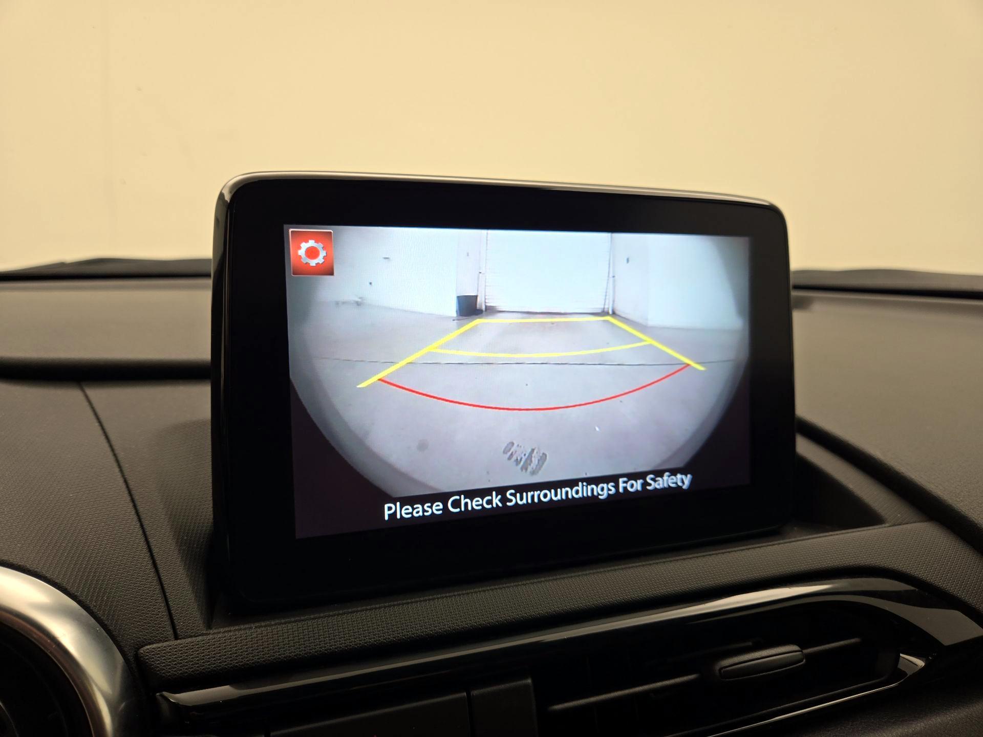 Thumbnail: 2023 Mazda MX-5 Miata - 15