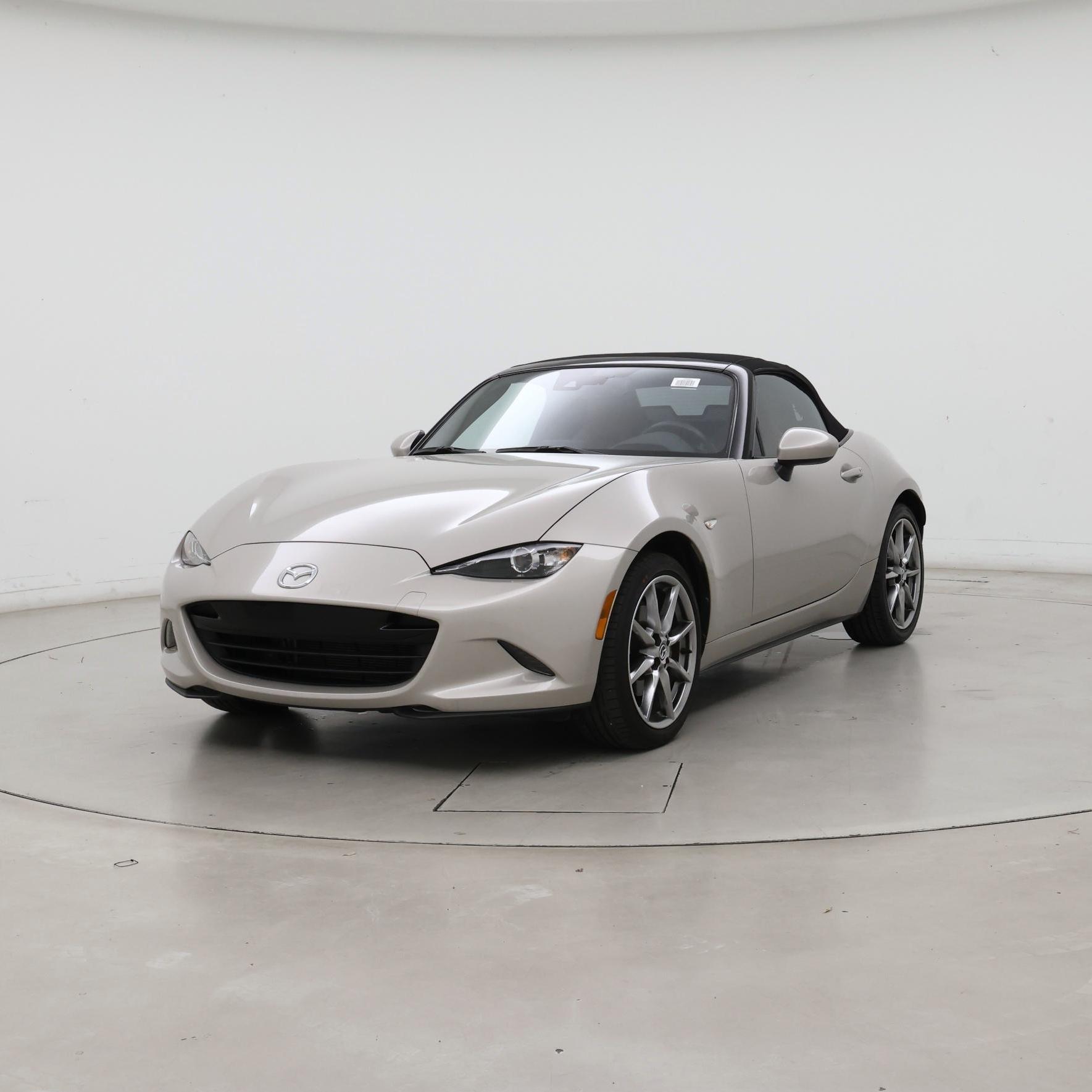 Thumbnail: 2023 Mazda MX-5 Miata - 4