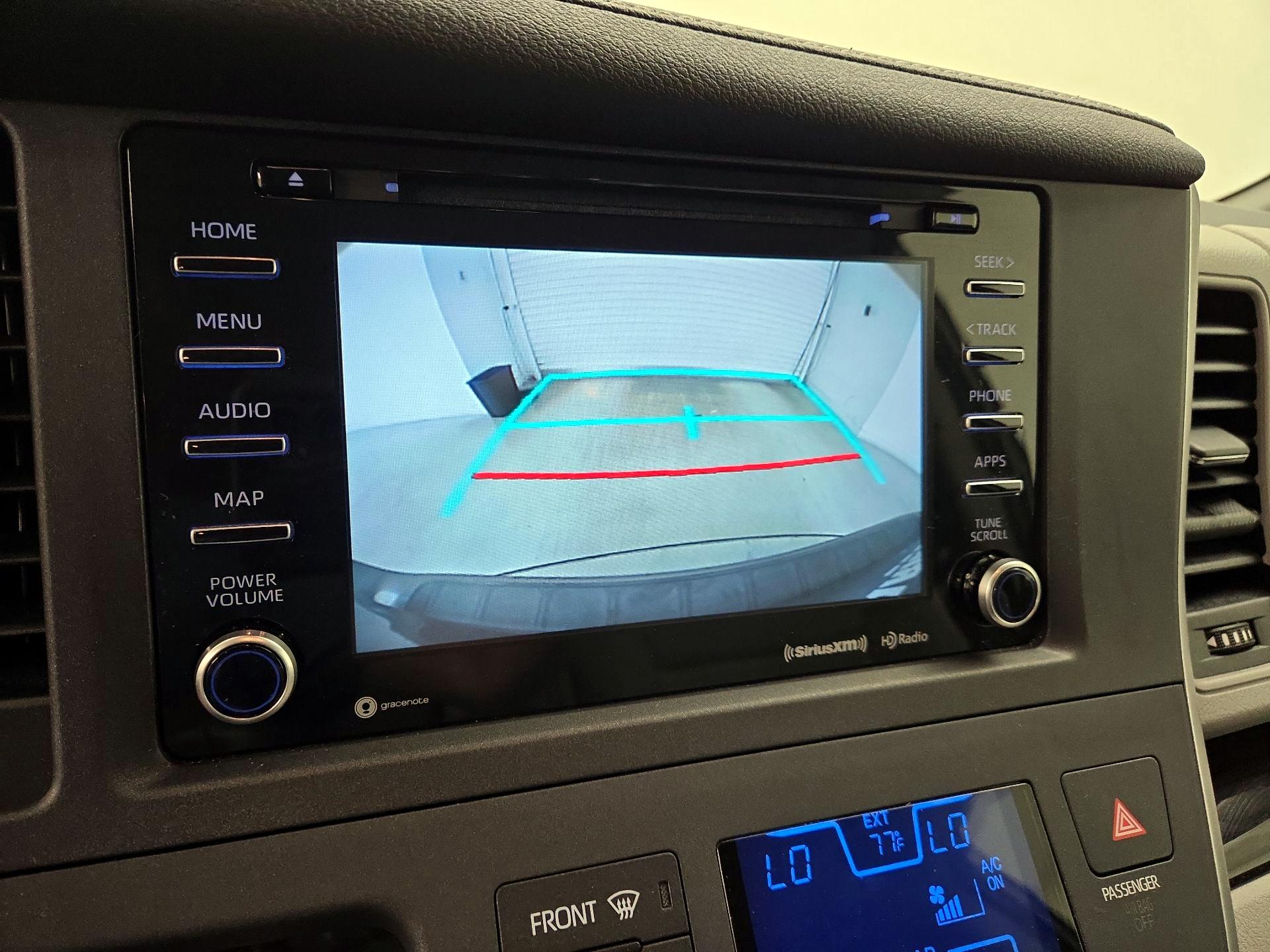 Thumbnail: 2020 Toyota Sienna - 15