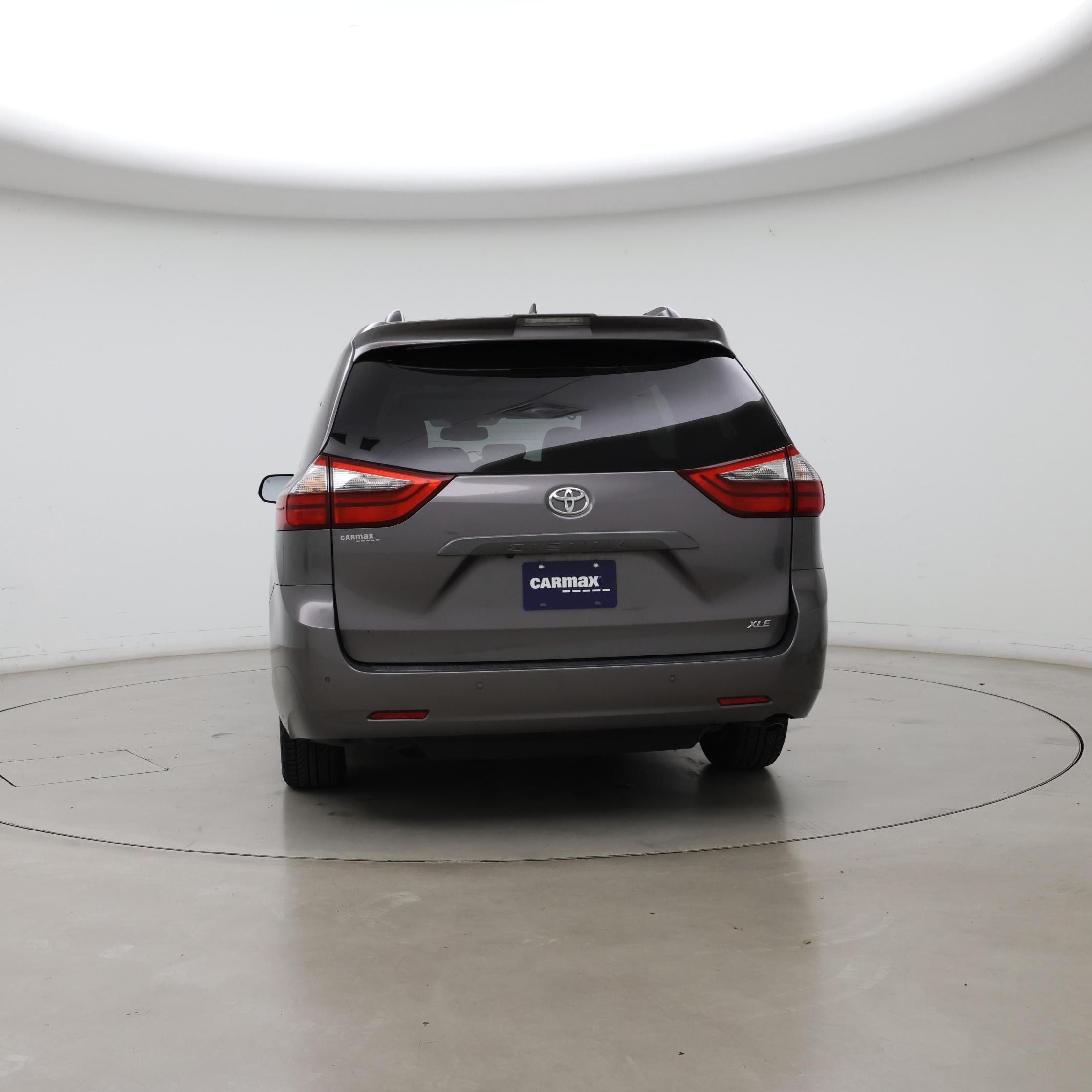 Thumbnail: 2020 Toyota Sienna - 6