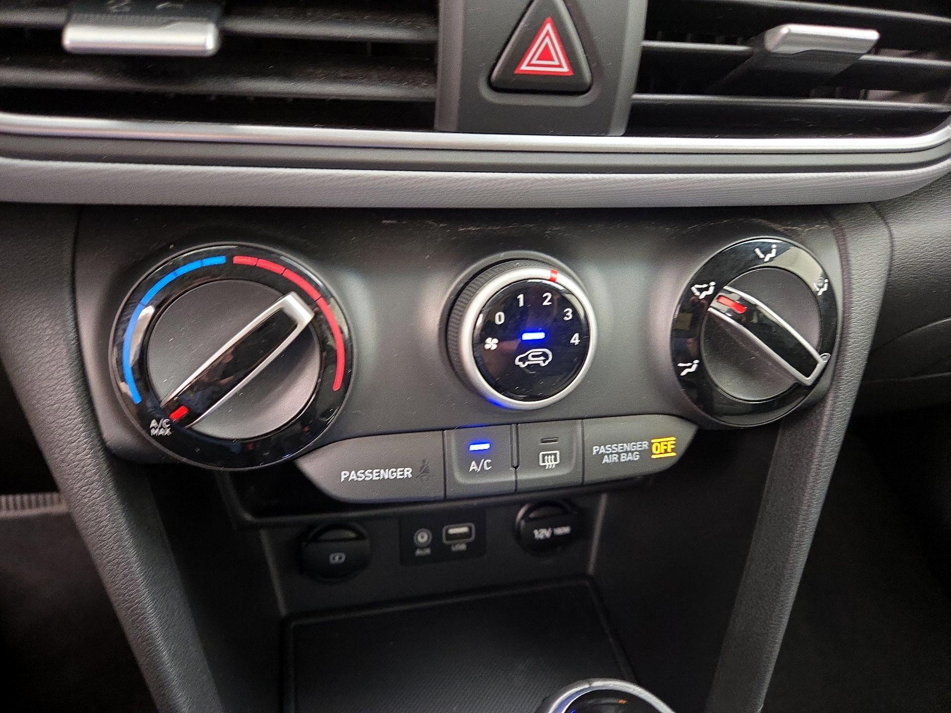 Thumbnail: 2019 Hyundai Kona - 16