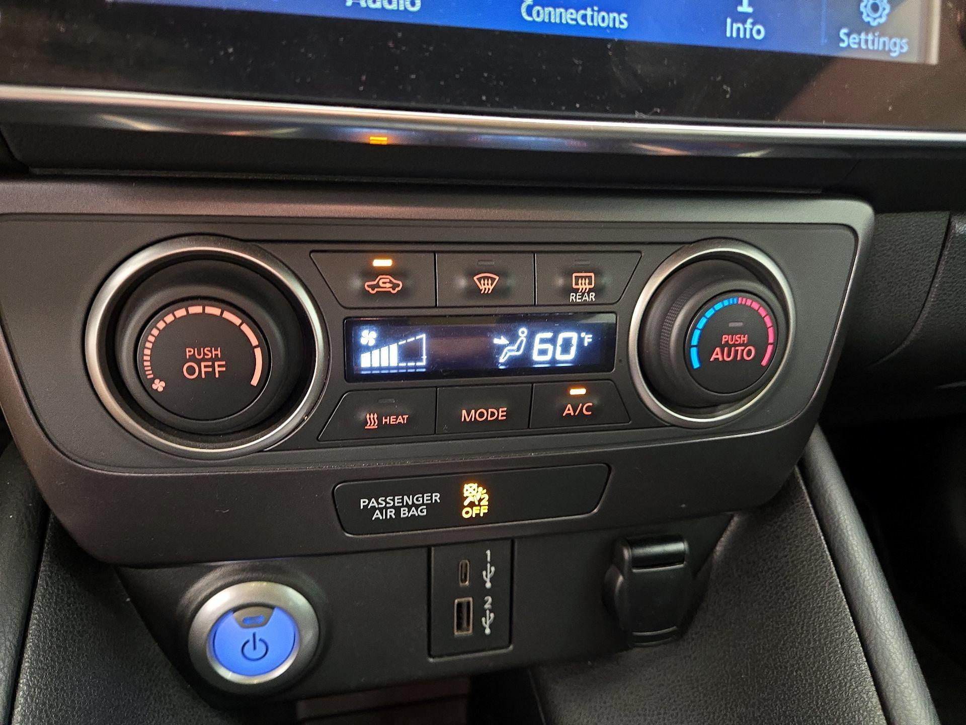 Thumbnail: 2023 Nissan Leaf - 16
