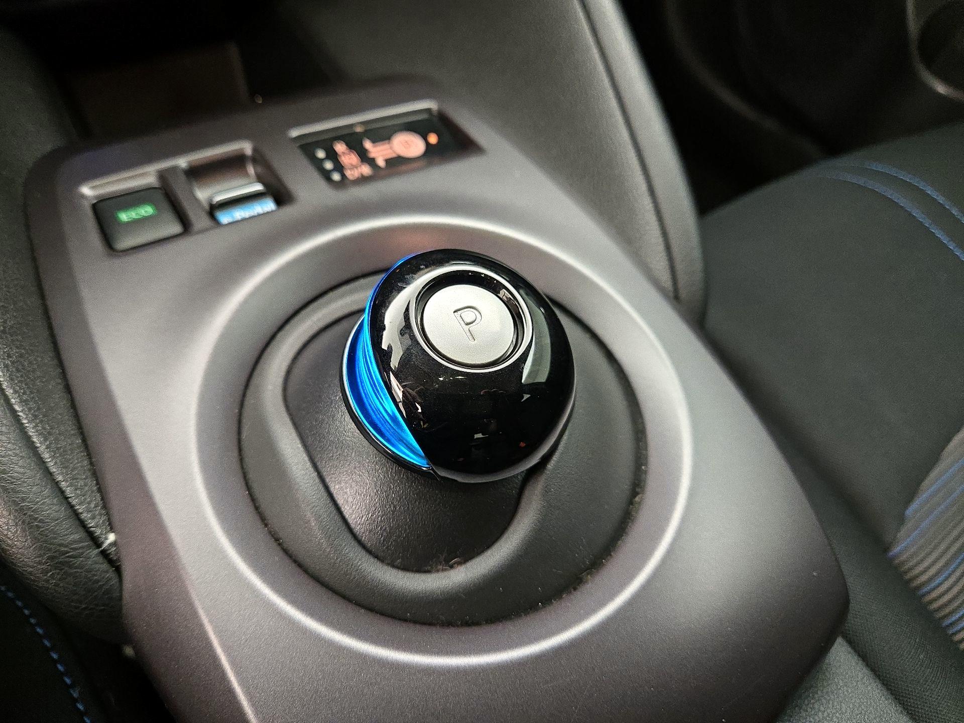 Thumbnail: 2023 Nissan Leaf - 17