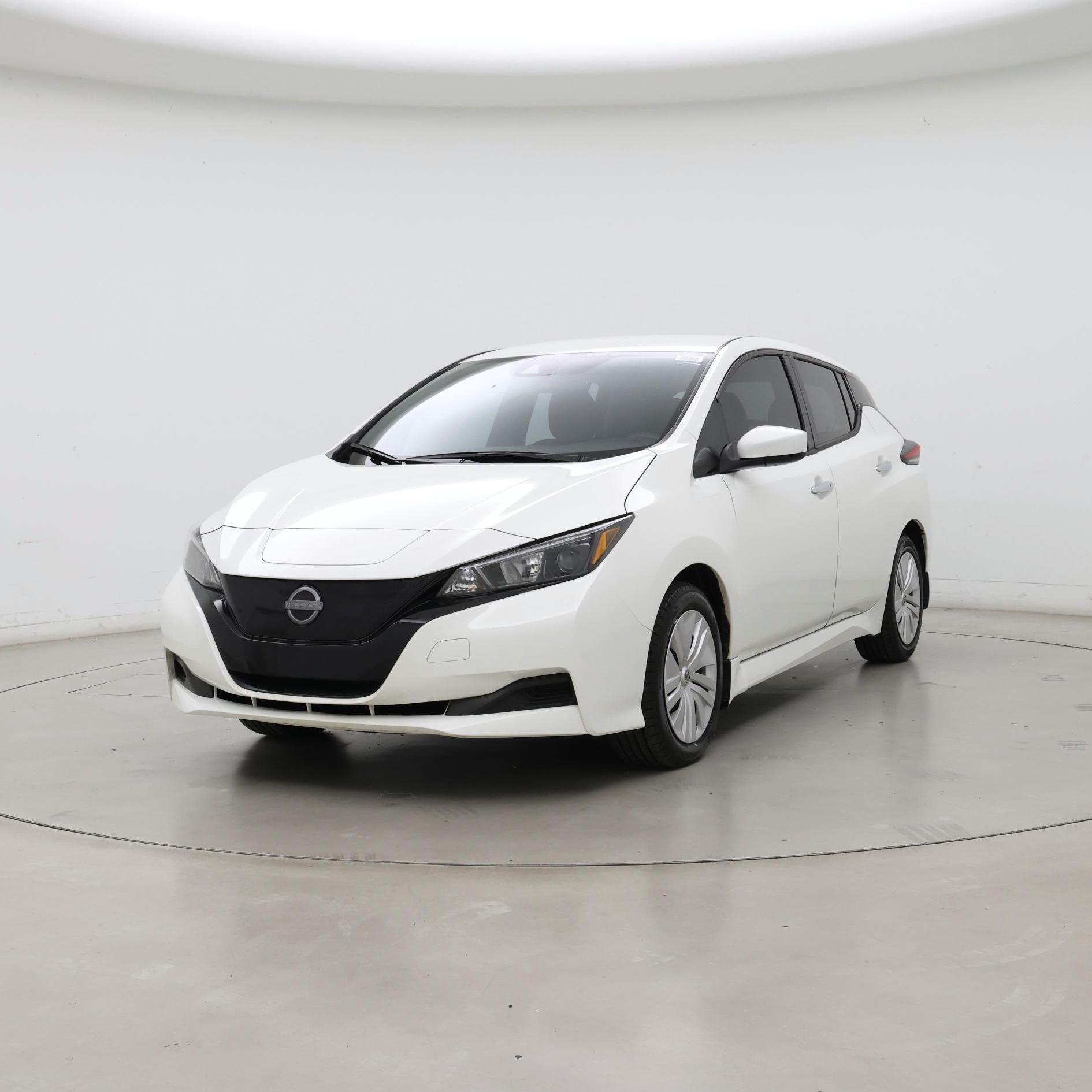 Thumbnail: 2023 Nissan Leaf - 4