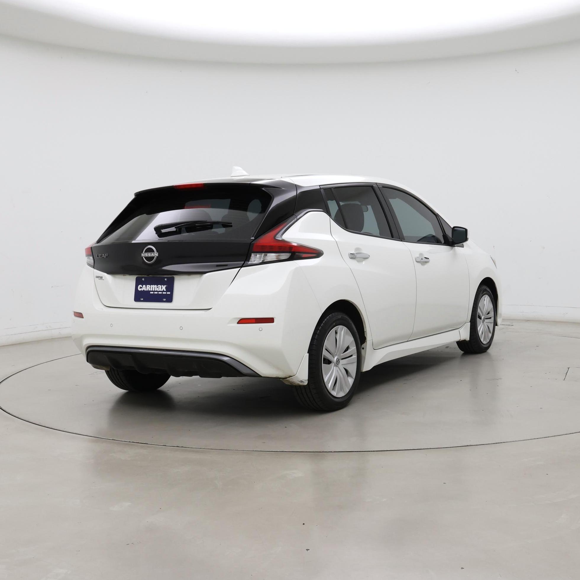 Thumbnail: 2023 Nissan Leaf - 8
