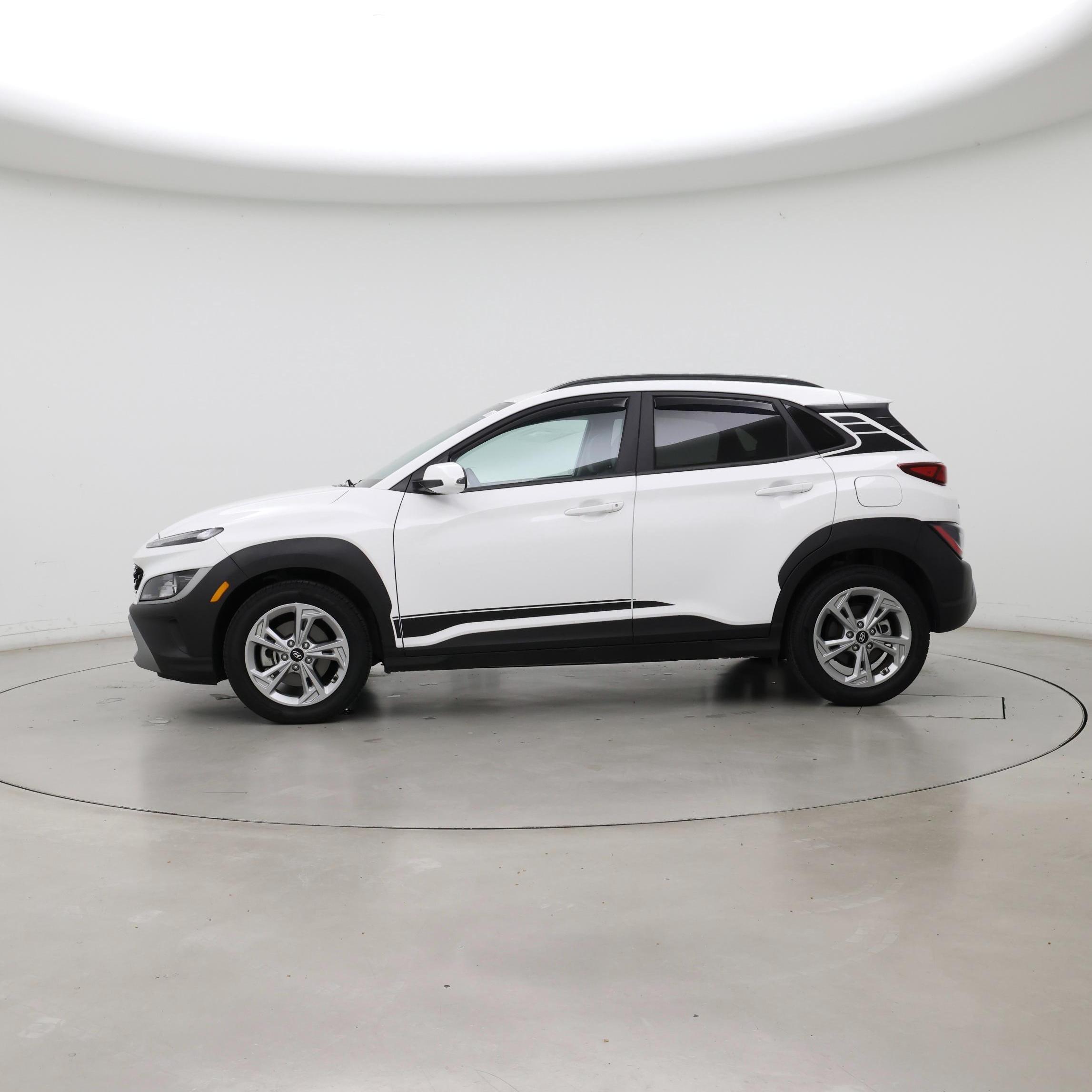 Thumbnail: 2023 Hyundai Kona - 3